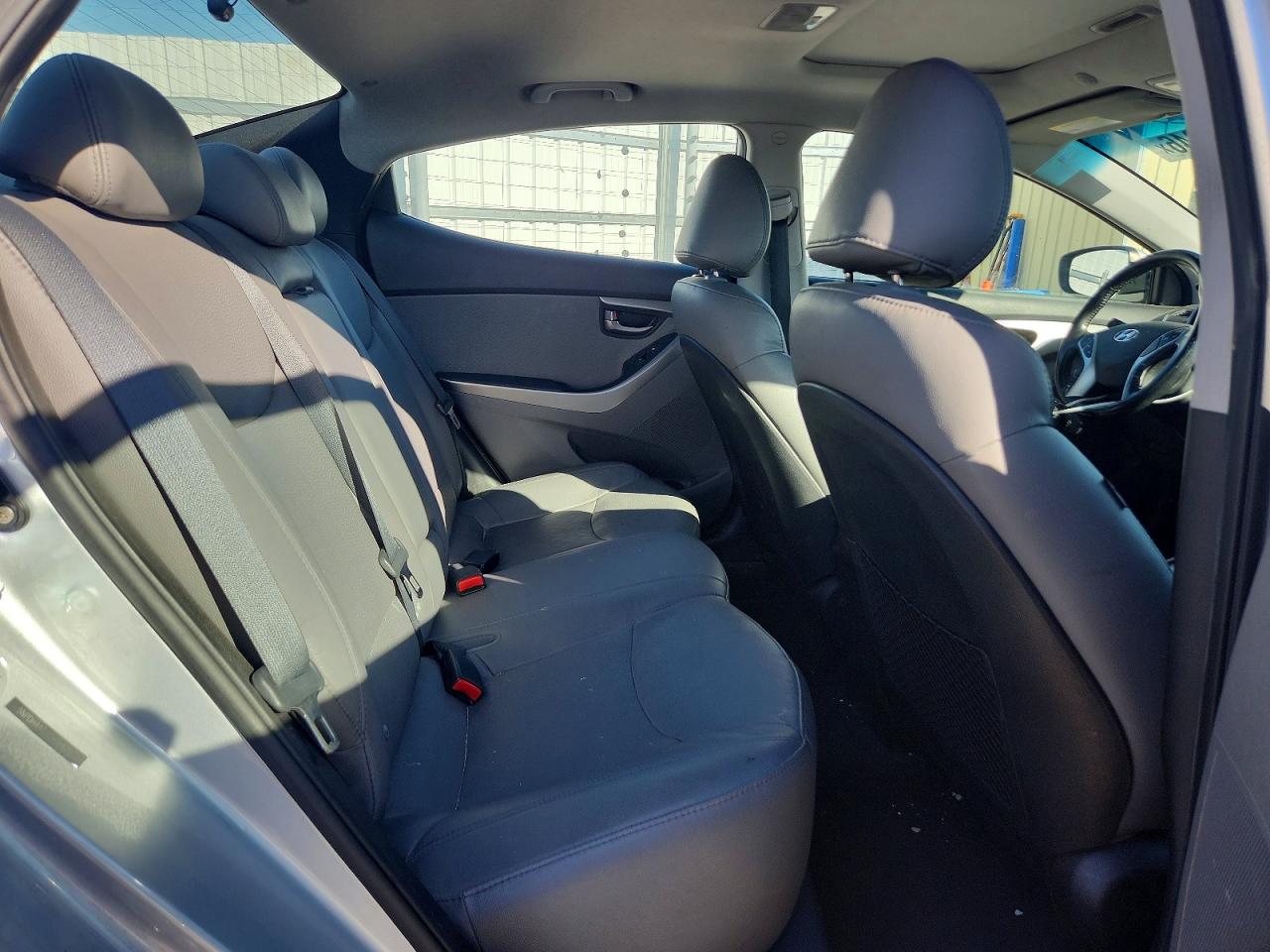 2012 Hyundai Elantra Limited Silver vin: 5NPDH4AE4CH094211