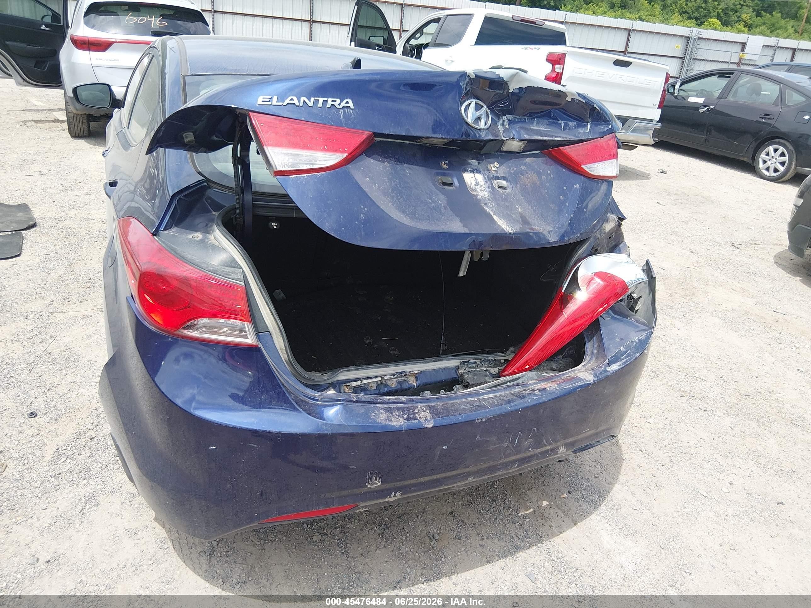 2012 Hyundai Elantra Gls Blue vin: 5NPDH4AE4CH108852