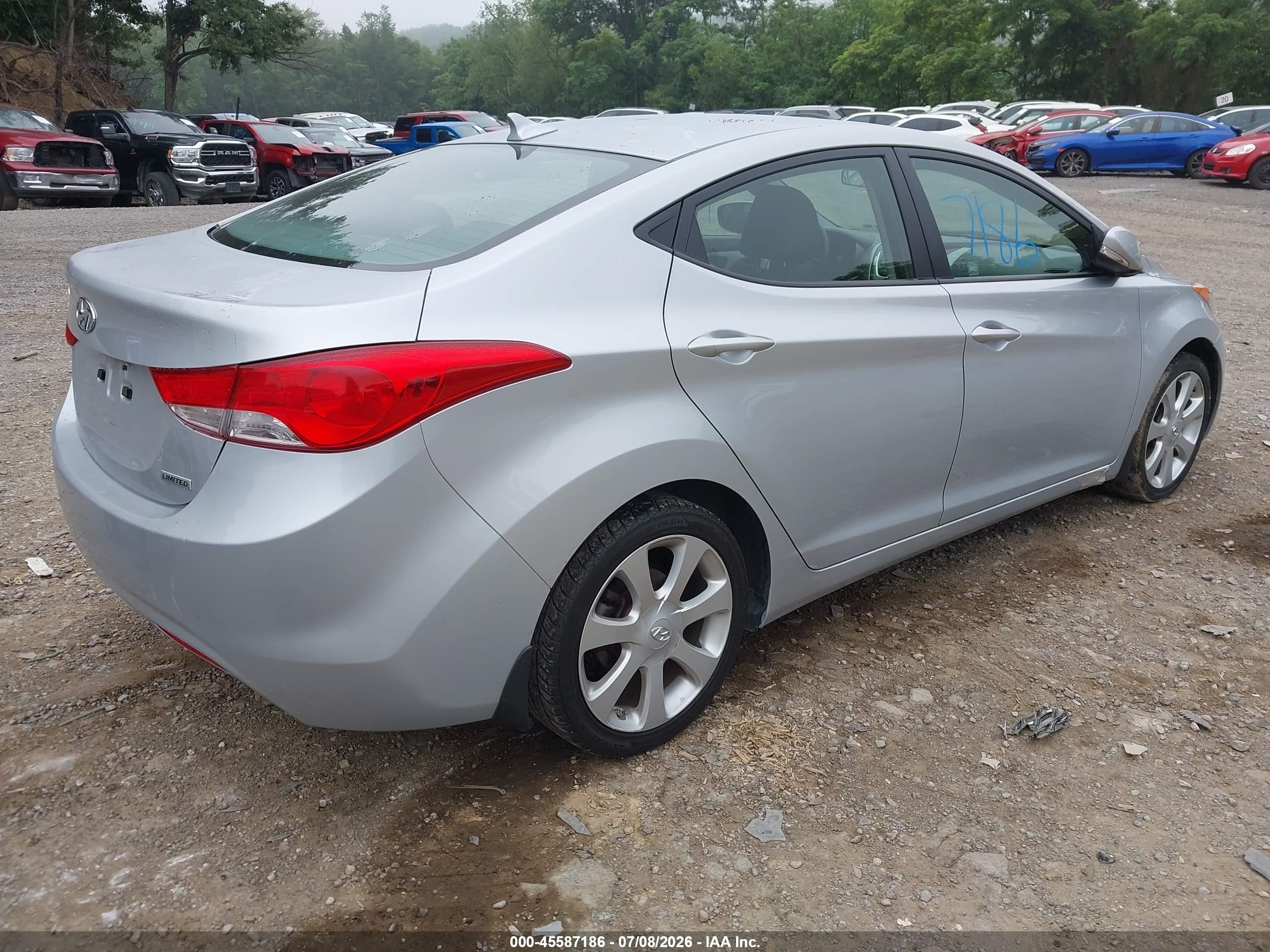 2012 Hyundai Elantra Limited Silver vin: 5NPDH4AE4CH111735