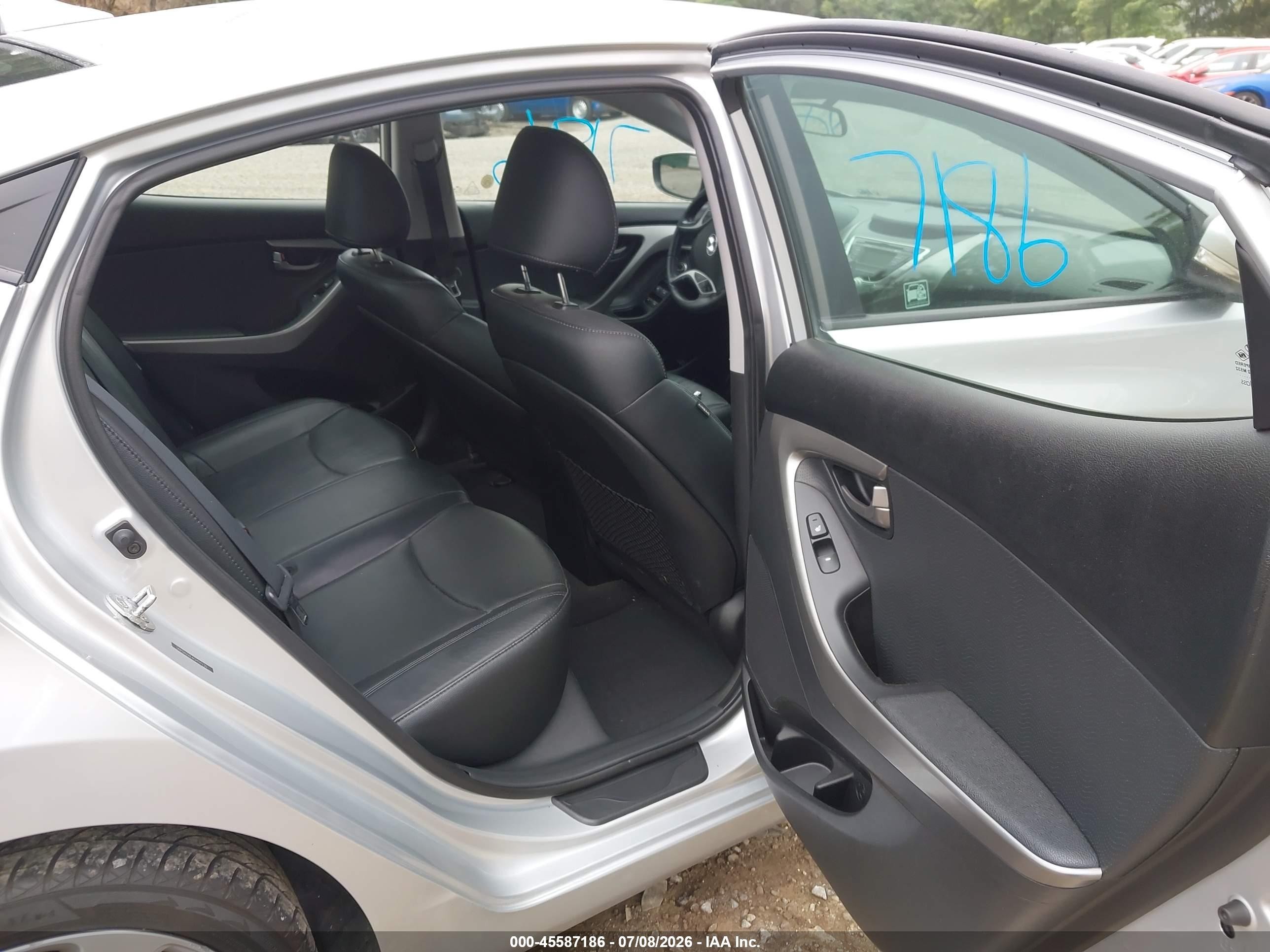 2012 Hyundai Elantra Limited Silver vin: 5NPDH4AE4CH111735