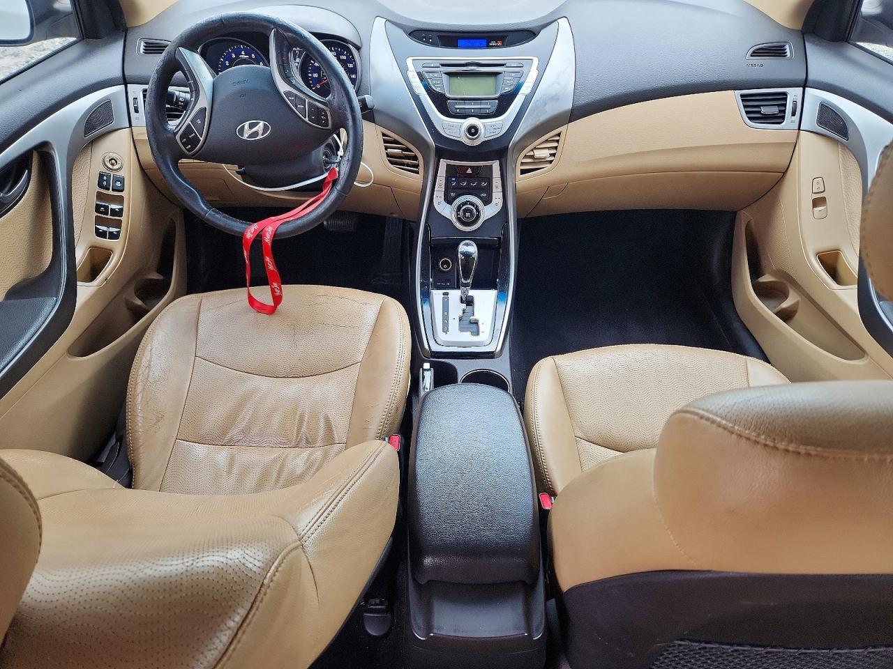 2012 Hyundai Elantra Limited White vin: 5NPDH4AE4CH117910