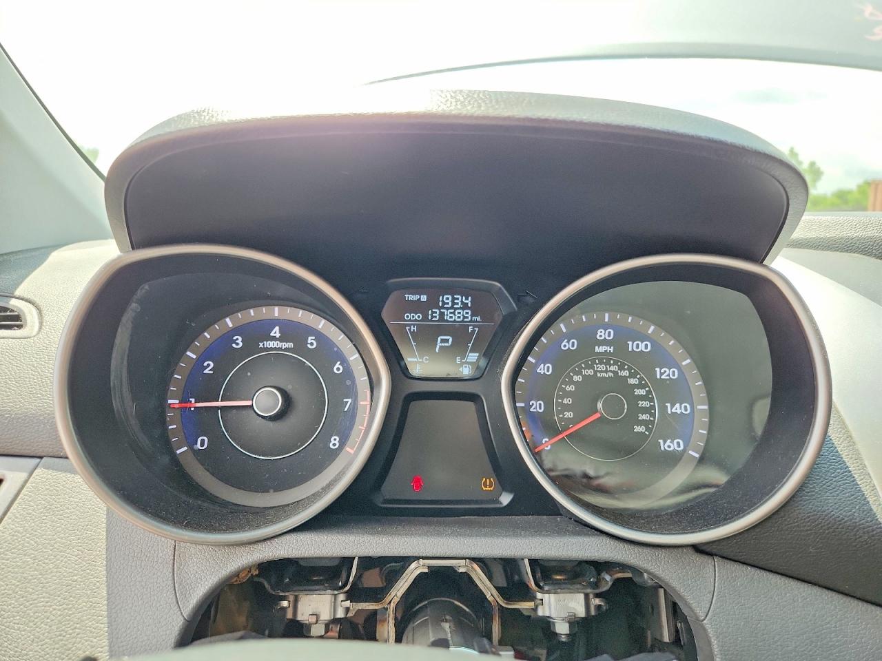 2012 Hyundai Elantra Limited Silver vin: 5NPDH4AE4CH122847