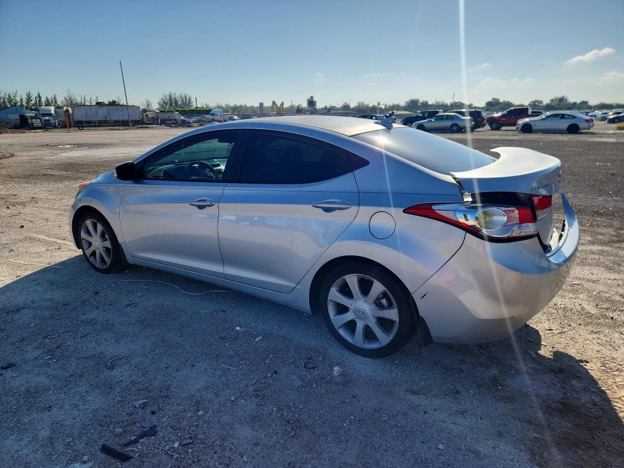 2012 Hyundai Elantra Limited Silver vin: 5NPDH4AE4CH141673