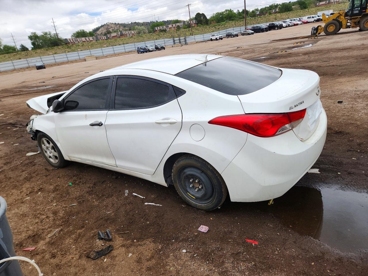 2012 Hyundai Elantra Gls(middle Grade) White vin: 5NPDH4AE4CH147649