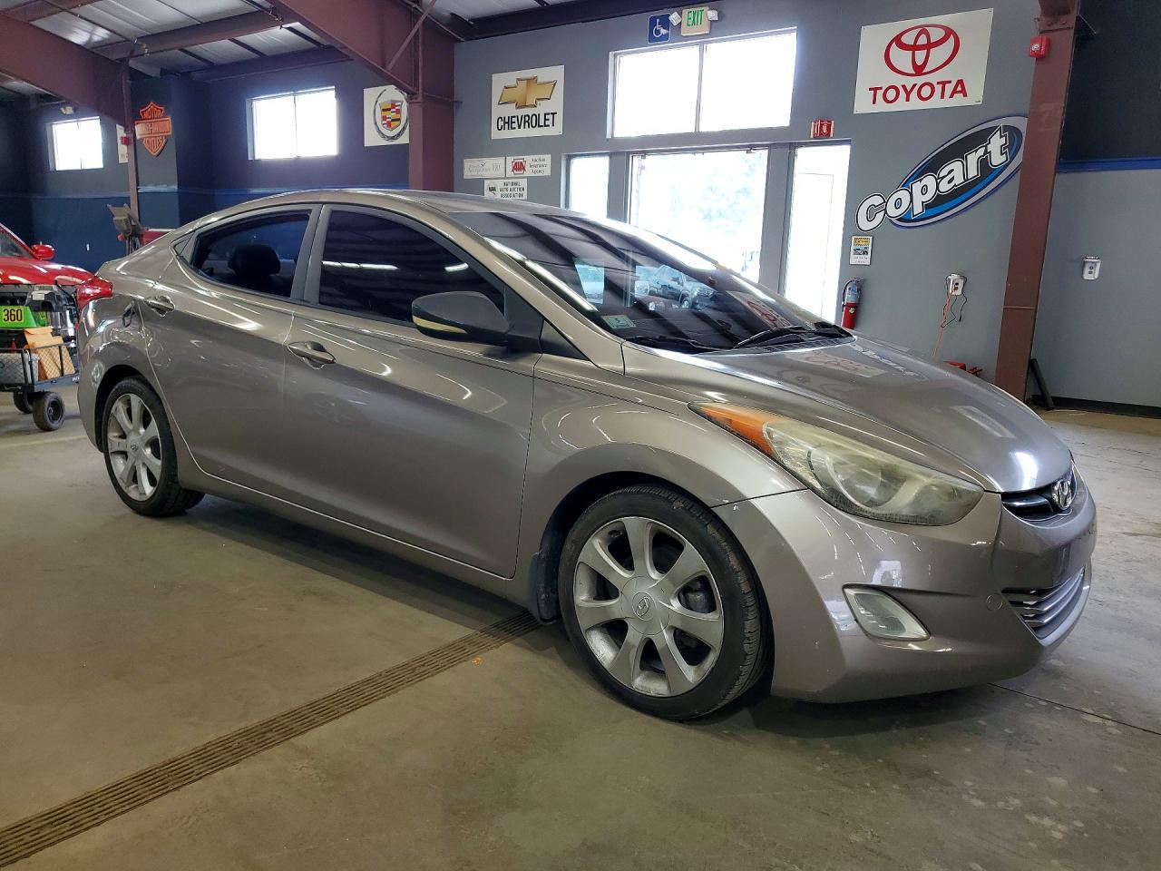 2013 Hyundai Elantra Limited Silver vin: 5NPDH4AE4DH175114
