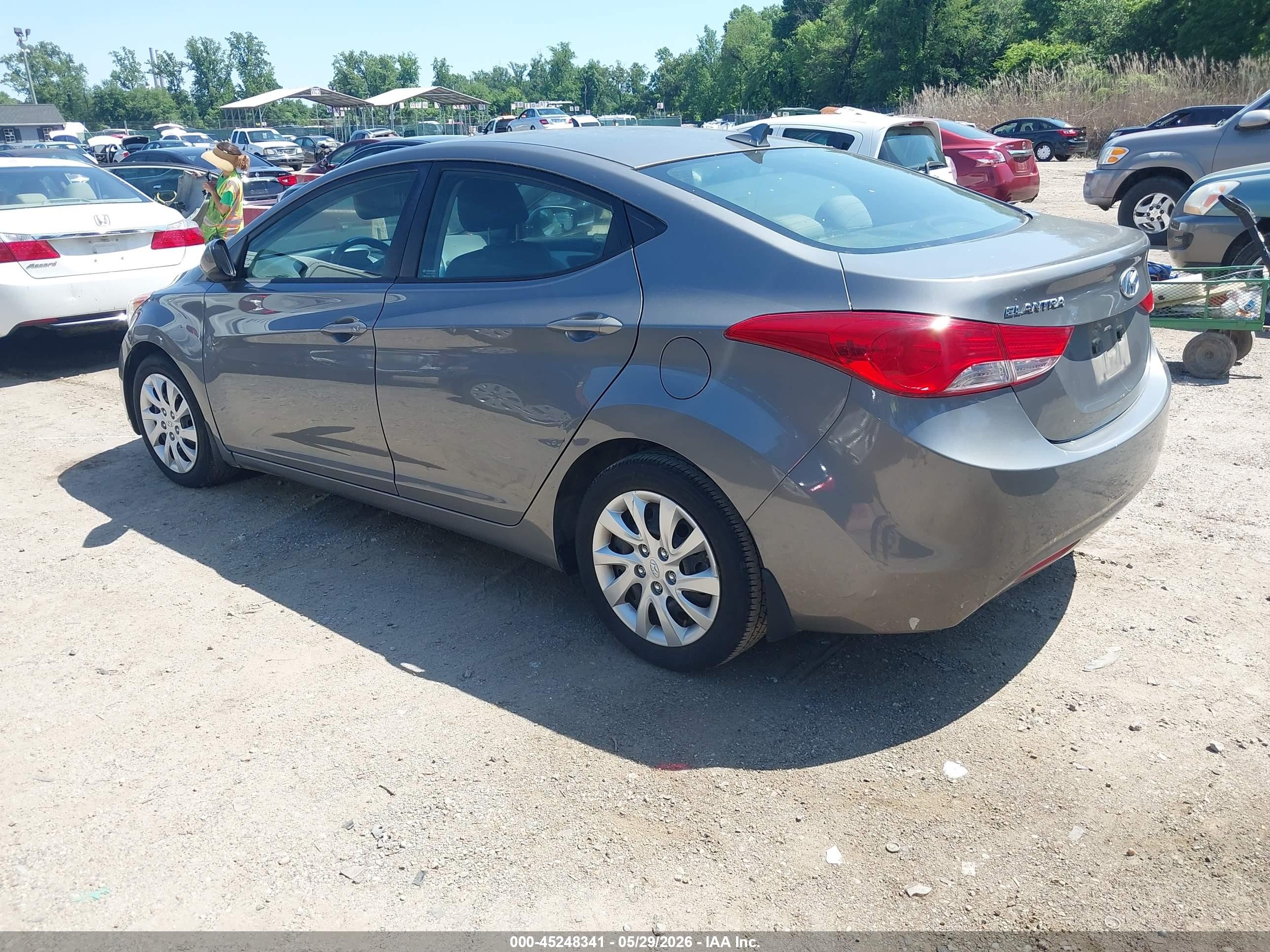2013 Hyundai Elantra Gls Gray vin: 5NPDH4AE4DH178725