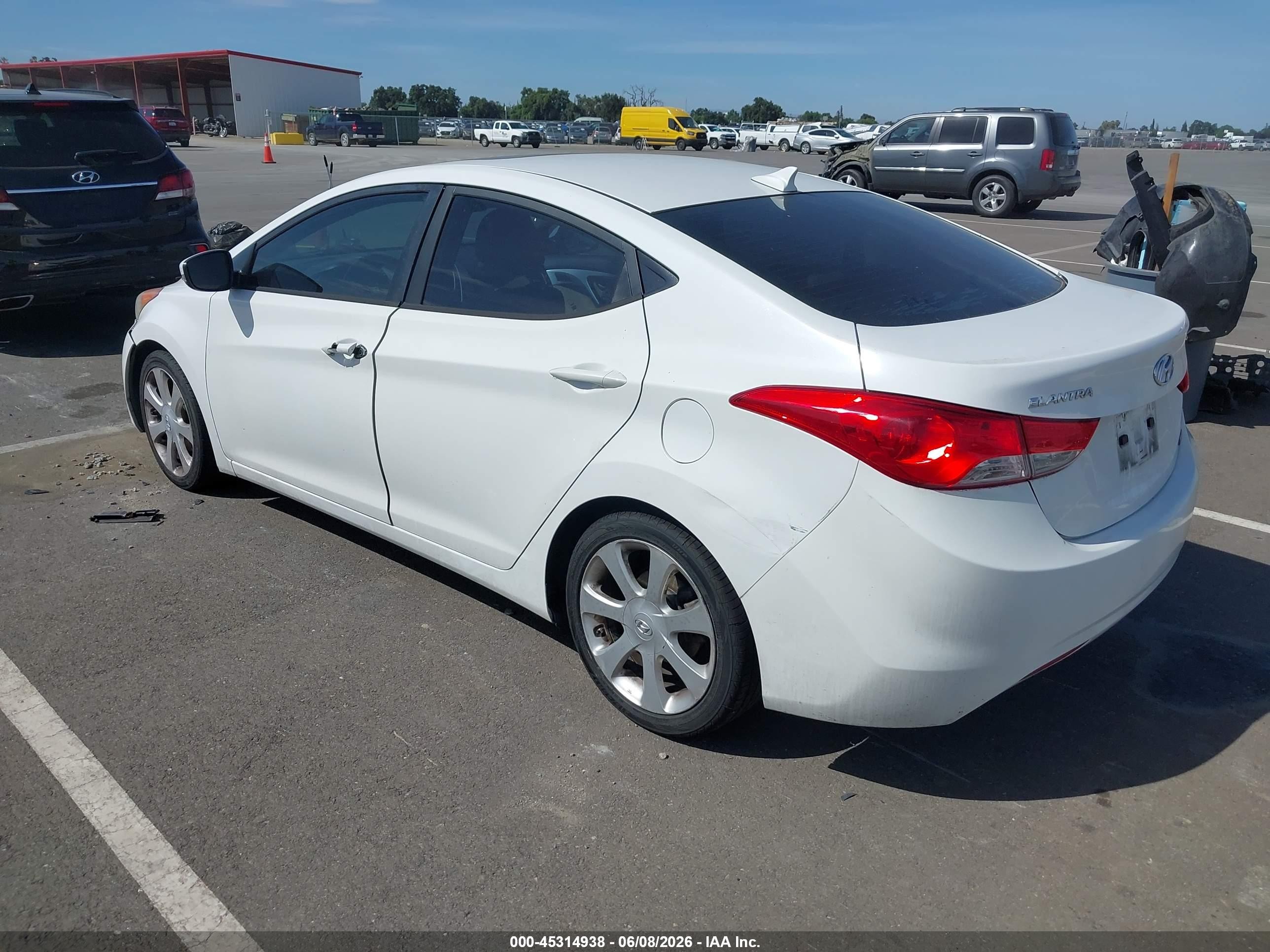 2013 Hyundai Elantra Limited White vin: 5NPDH4AE4DH184489