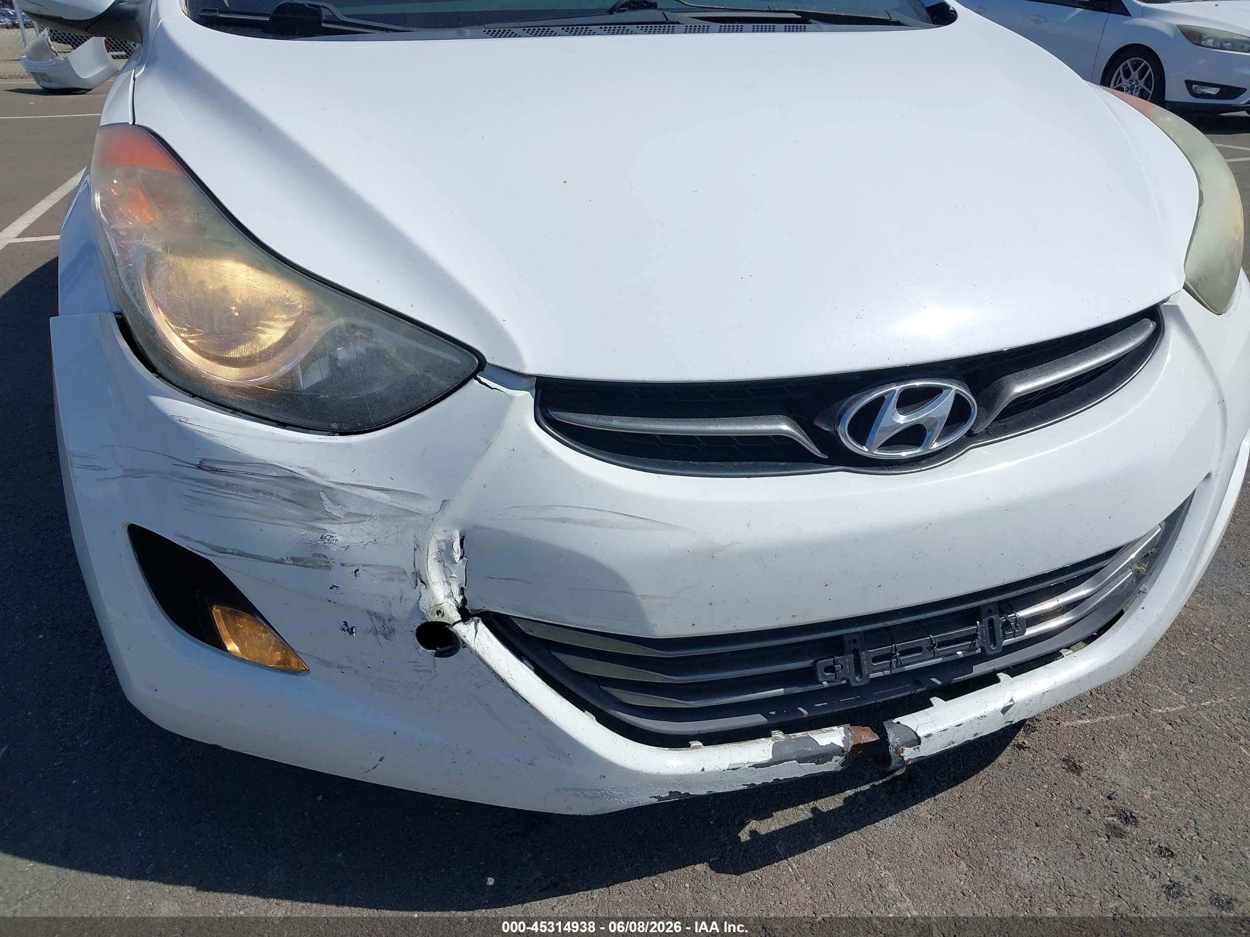 2013 Hyundai Elantra Limited White vin: 5NPDH4AE4DH184489