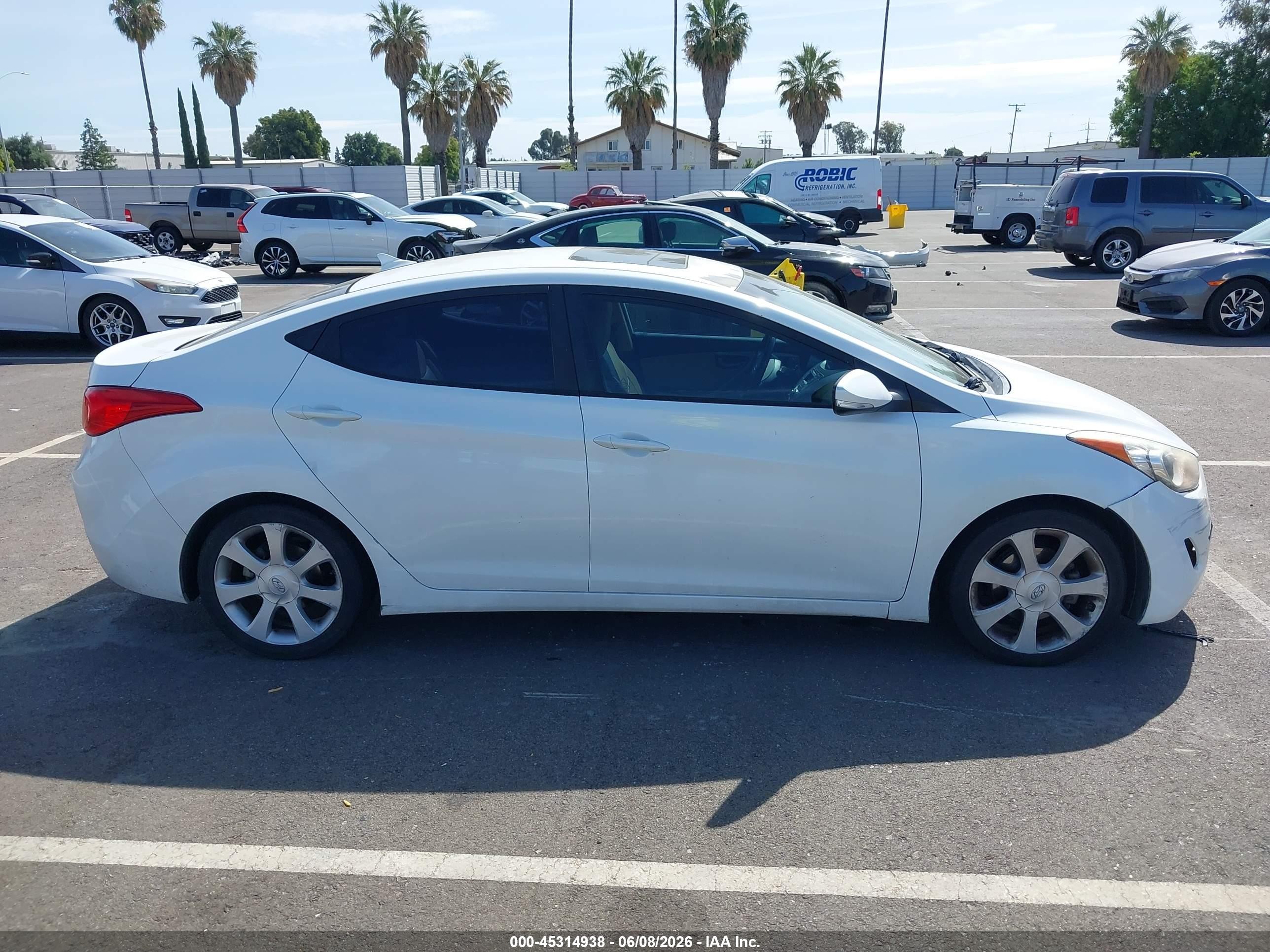 2013 Hyundai Elantra Limited White vin: 5NPDH4AE4DH184489