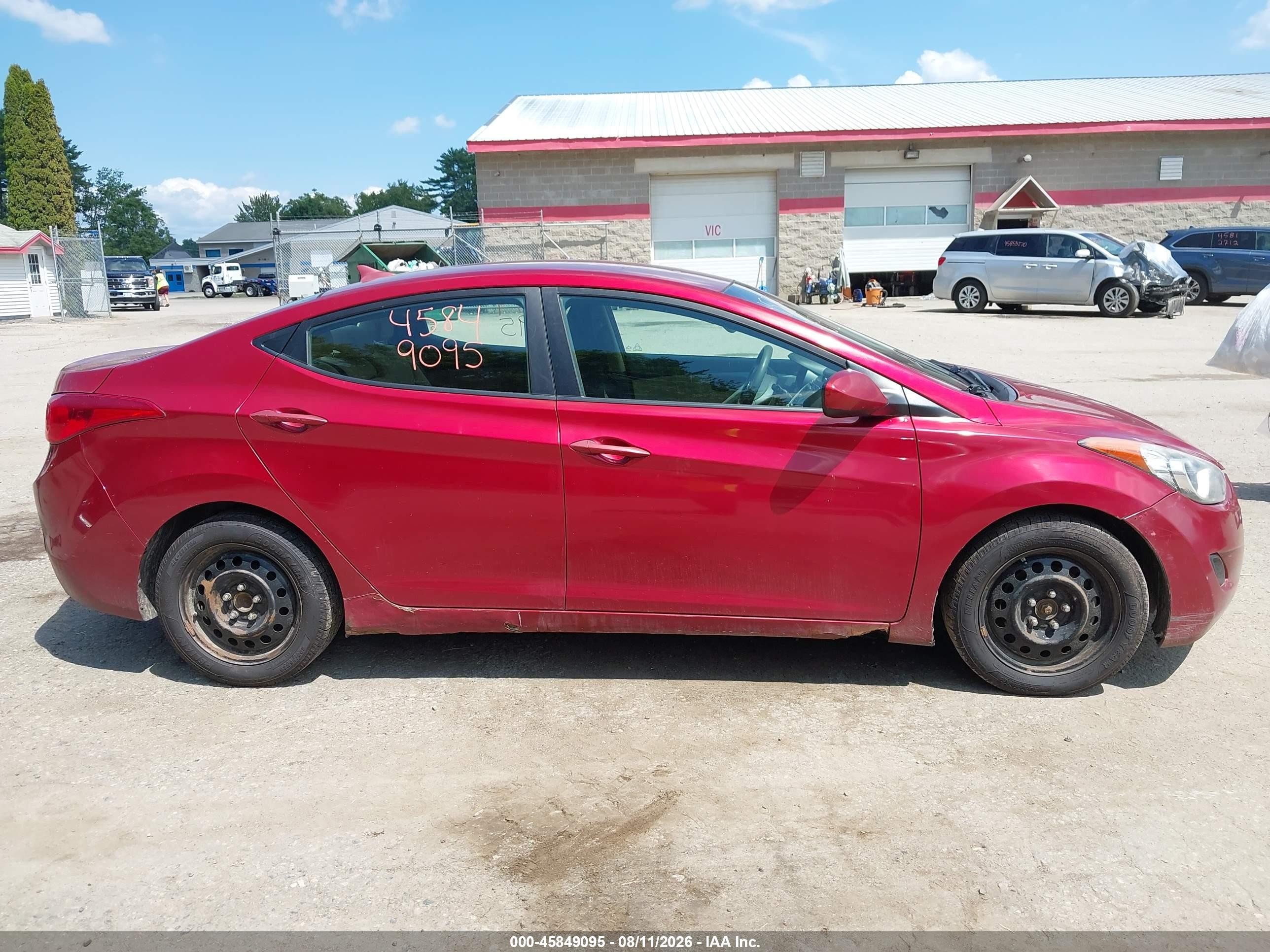 2013 Hyundai Elantra Gls Red vin: 5NPDH4AE4DH193631