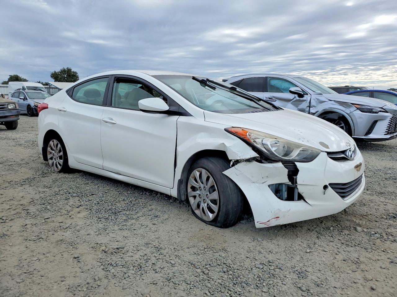 2013 Hyundai Elantra Gls White vin: 5NPDH4AE4DH199168