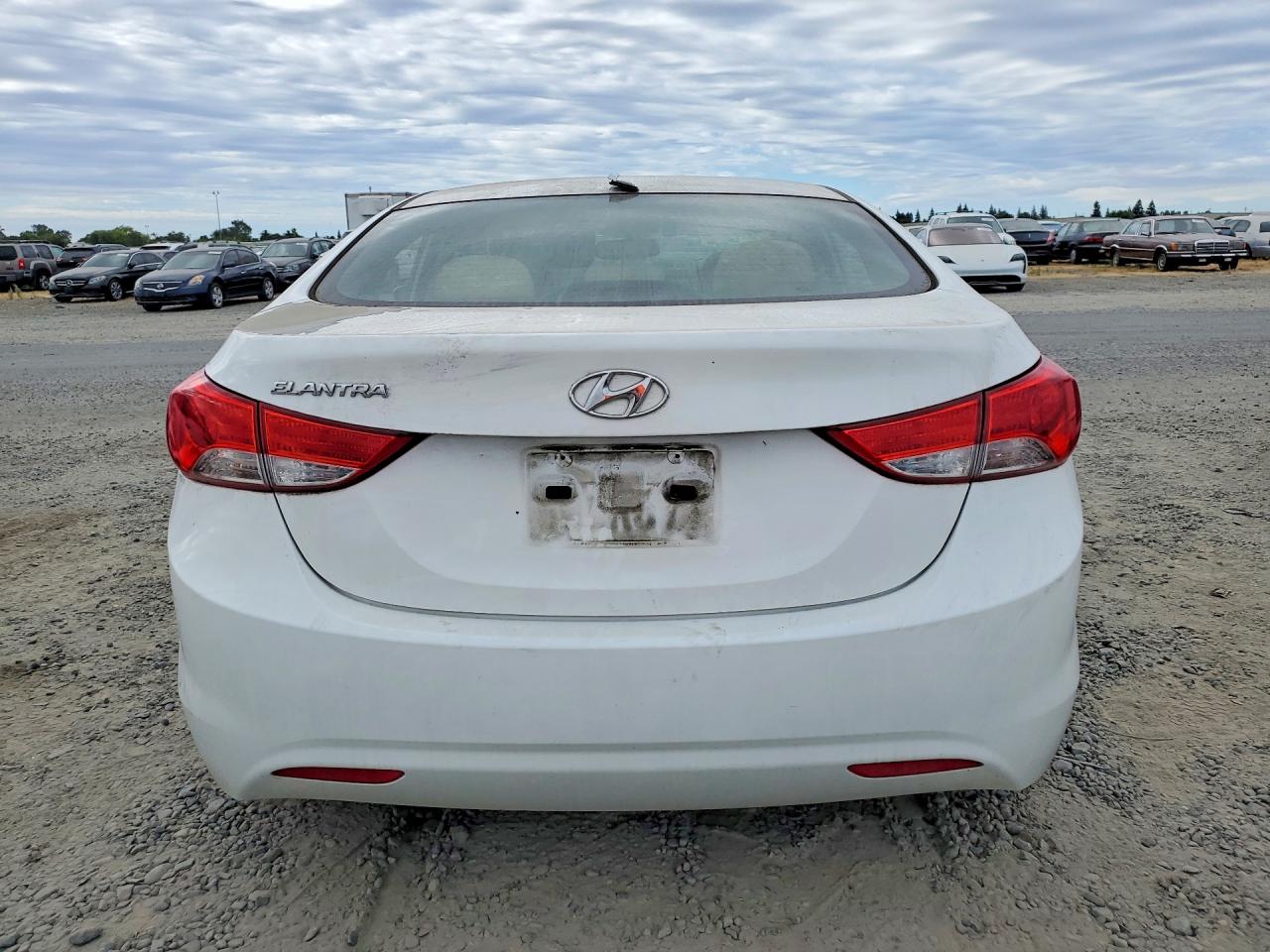 2013 Hyundai Elantra Gls White vin: 5NPDH4AE4DH199168