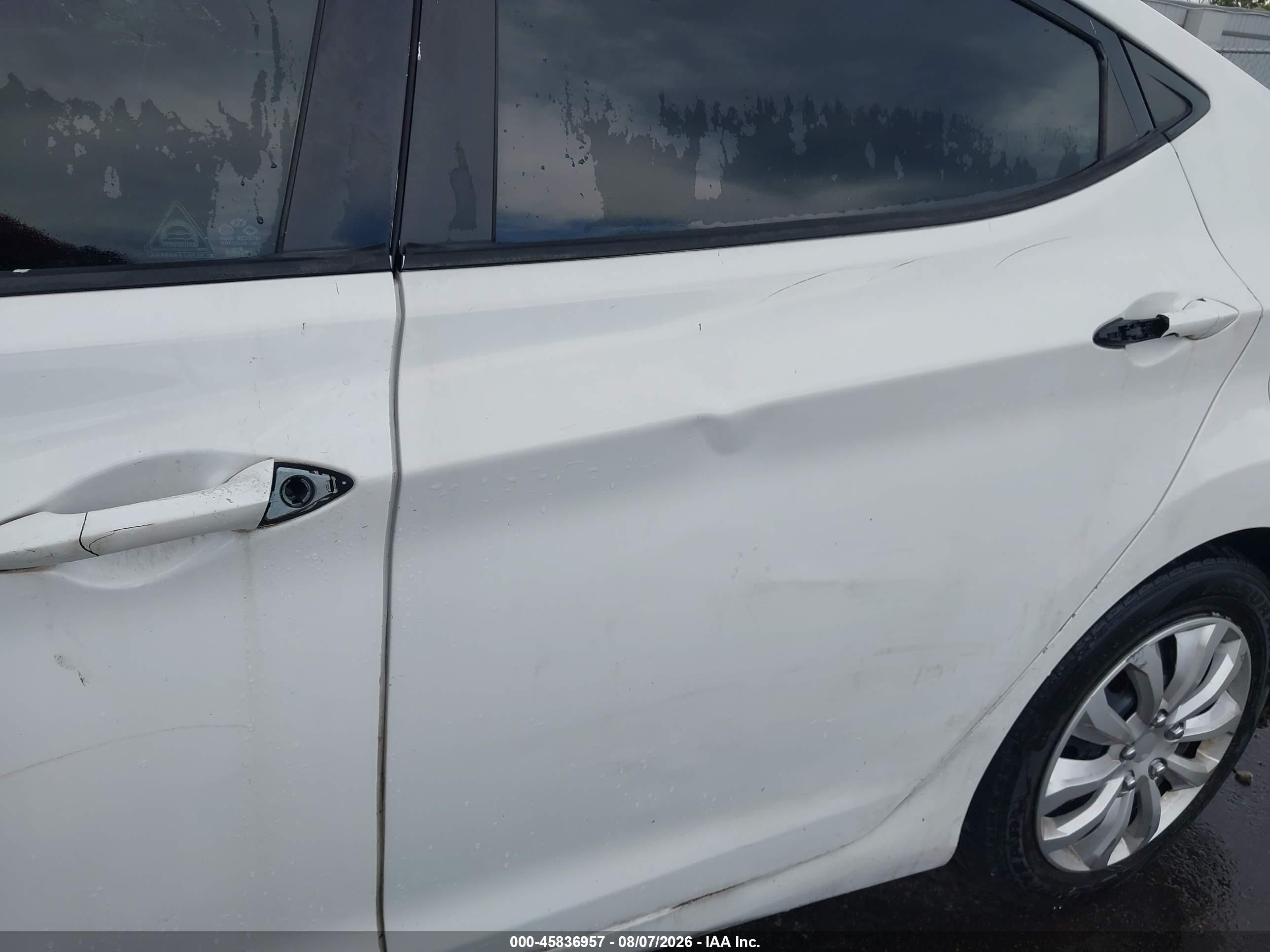 2013 Hyundai Elantra Gls White vin: 5NPDH4AE4DH200545