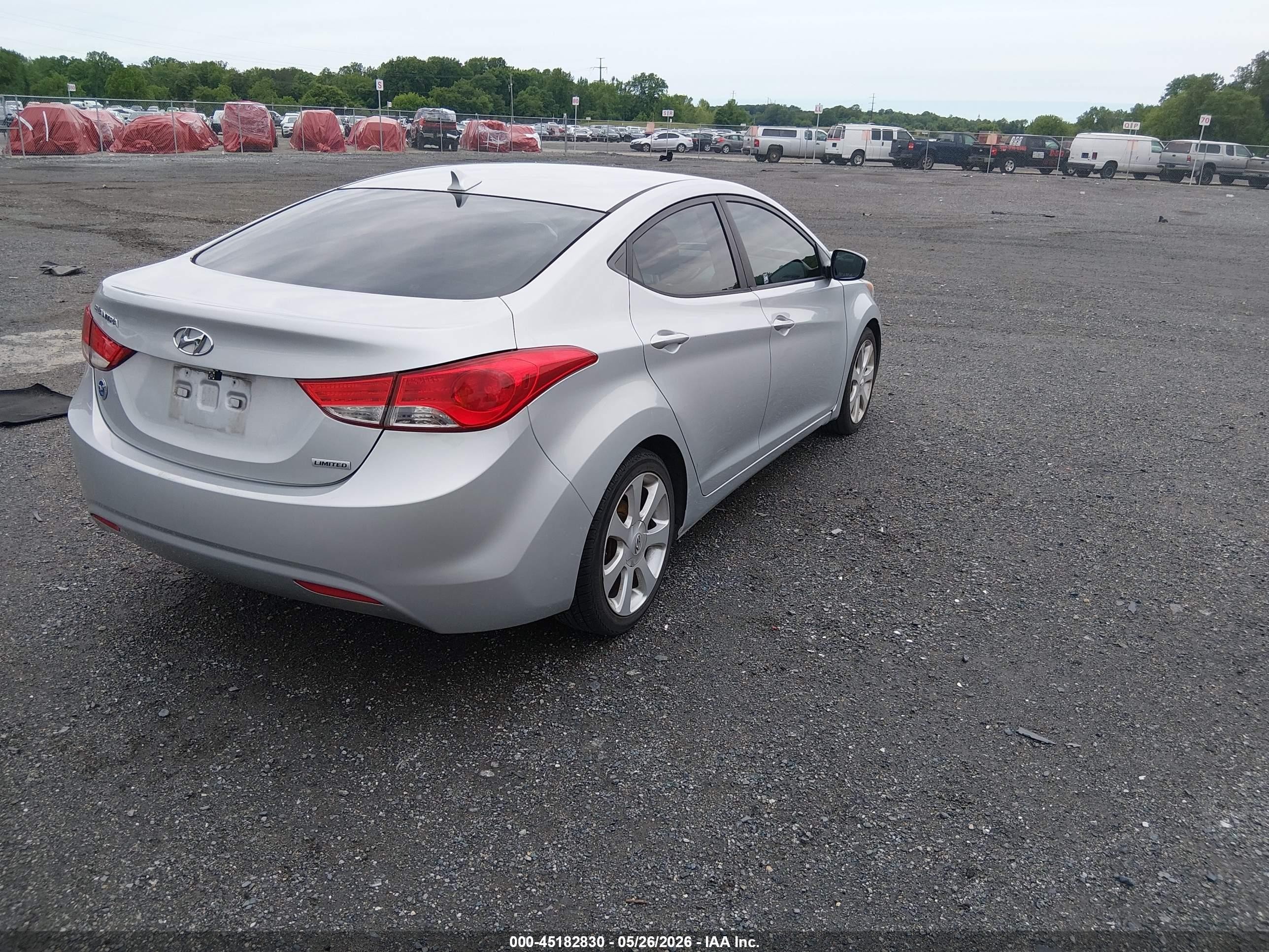 2013 Hyundai Elantra Limited Silver vin: 5NPDH4AE4DH206622