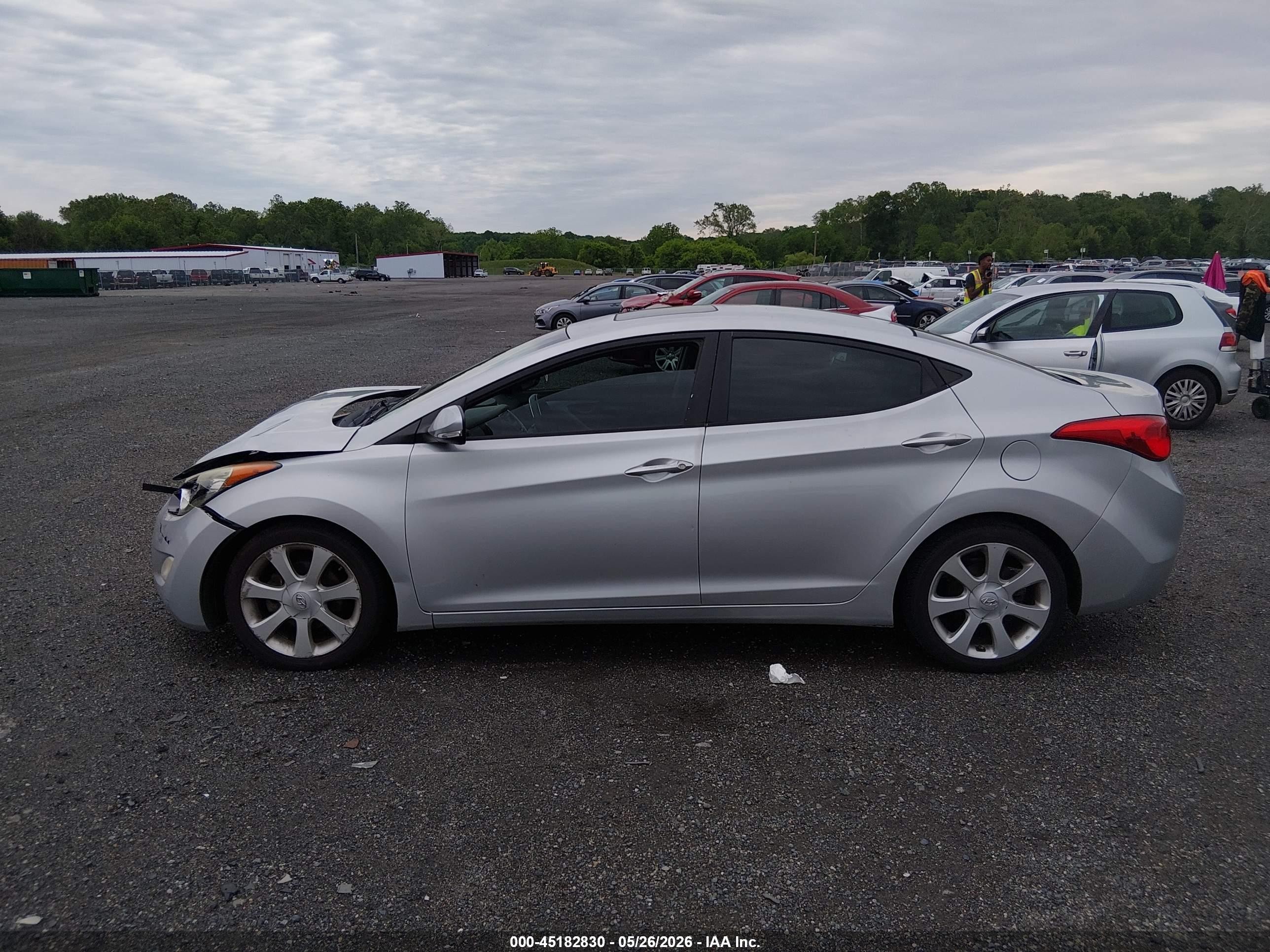 2013 Hyundai Elantra Limited Silver vin: 5NPDH4AE4DH206622