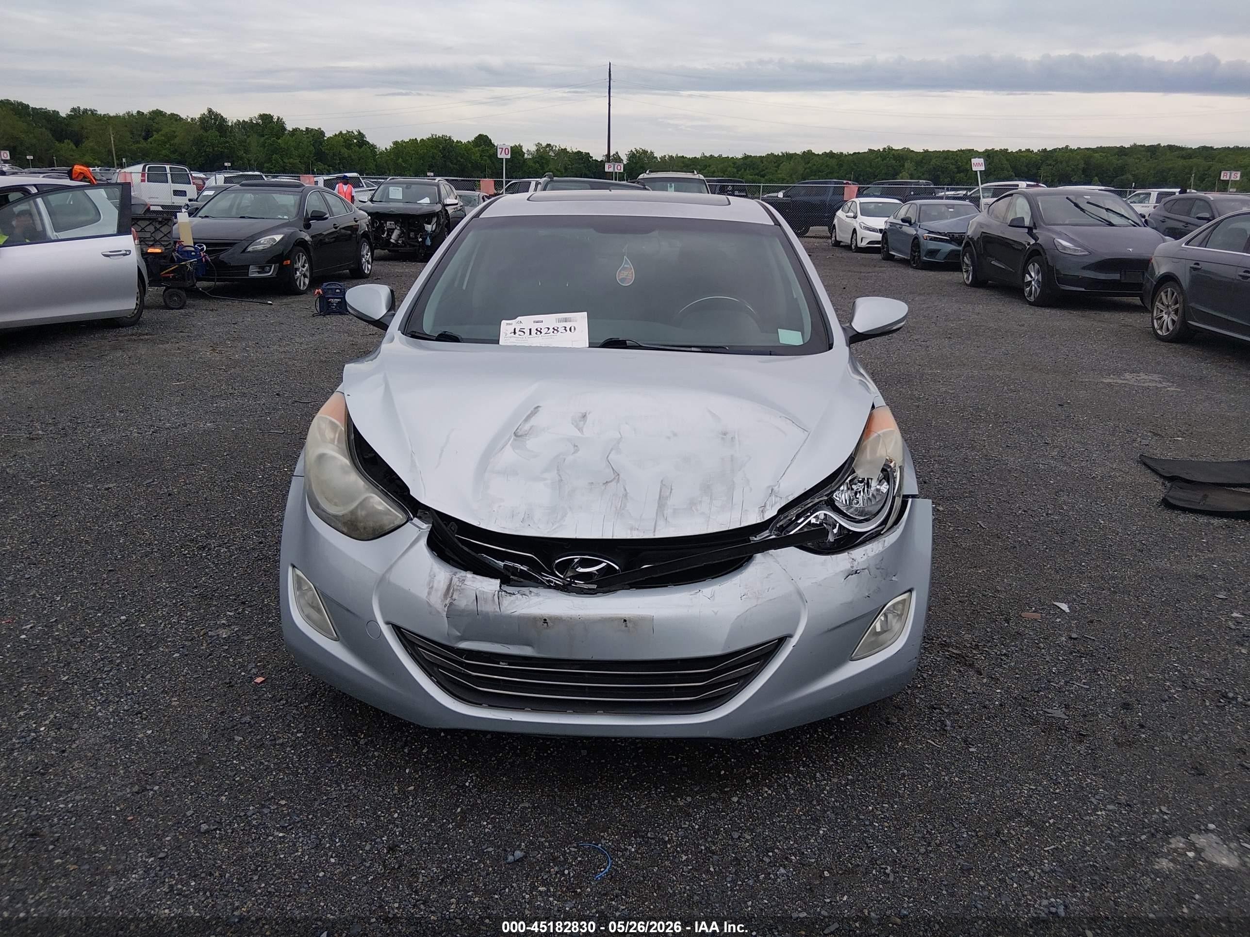 2013 Hyundai Elantra Limited Silver vin: 5NPDH4AE4DH206622