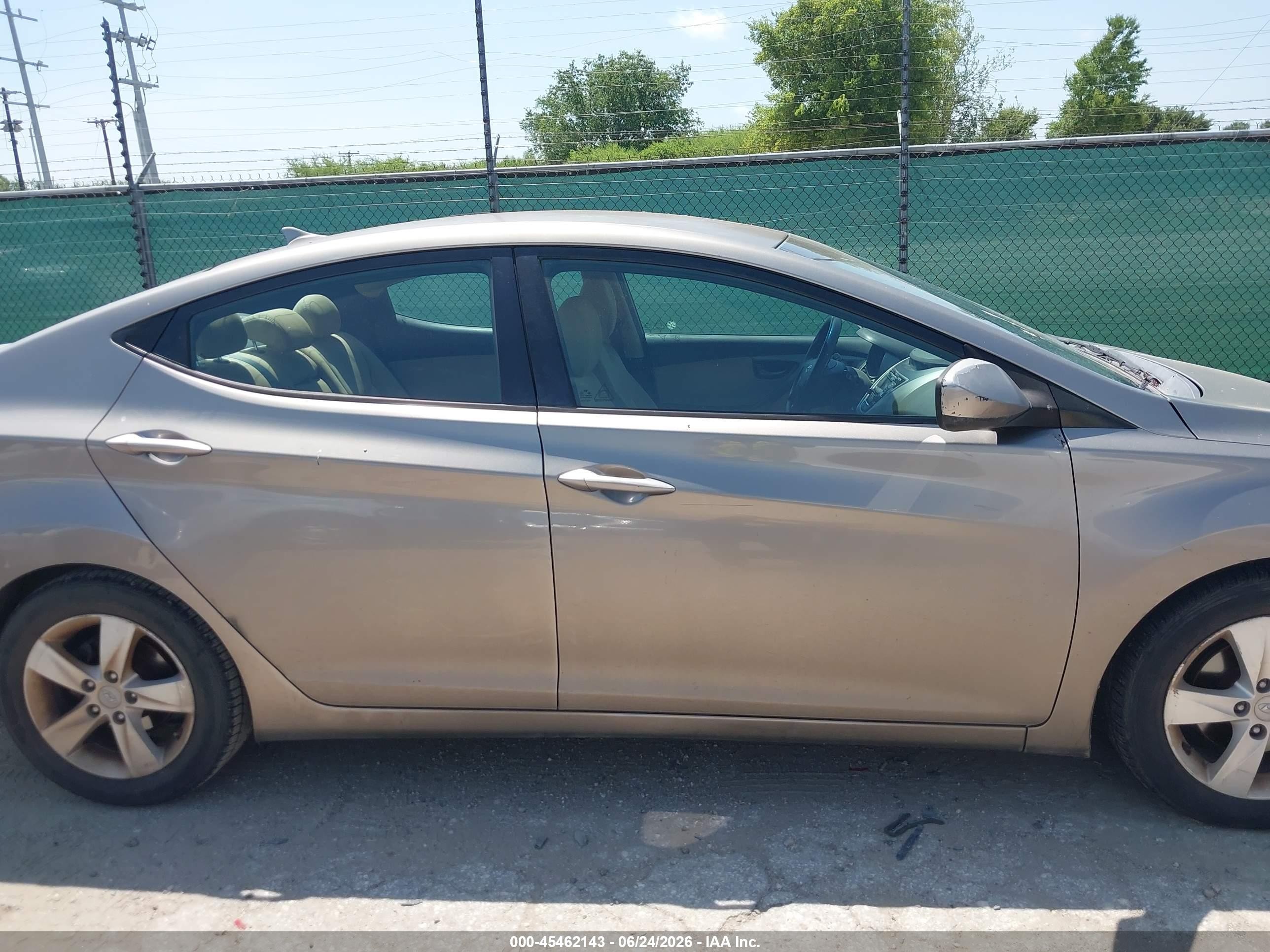 2013 Hyundai Elantra Gls Gold vin: 5NPDH4AE4DH223856
