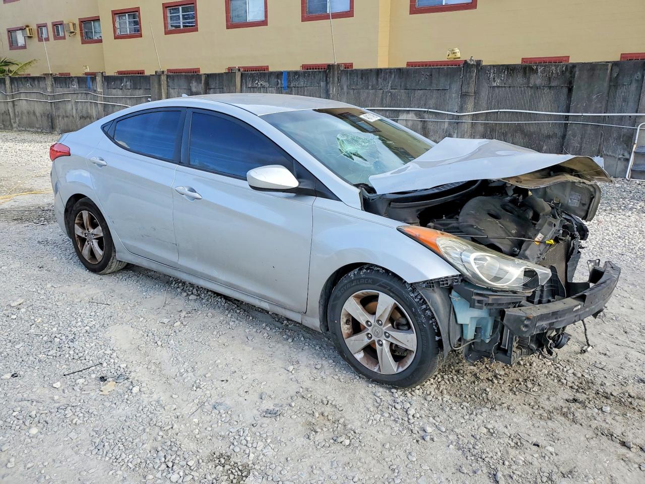 2013 Hyundai Elantra Gls Серебряный vin: 5NPDH4AE4DH224019