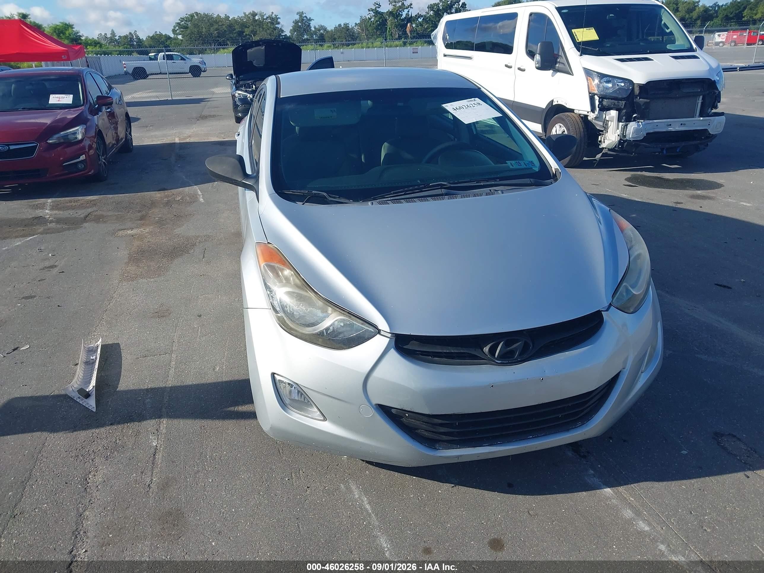 2013 Hyundai Elantra Gls Серебряный vin: 5NPDH4AE4DH227020
