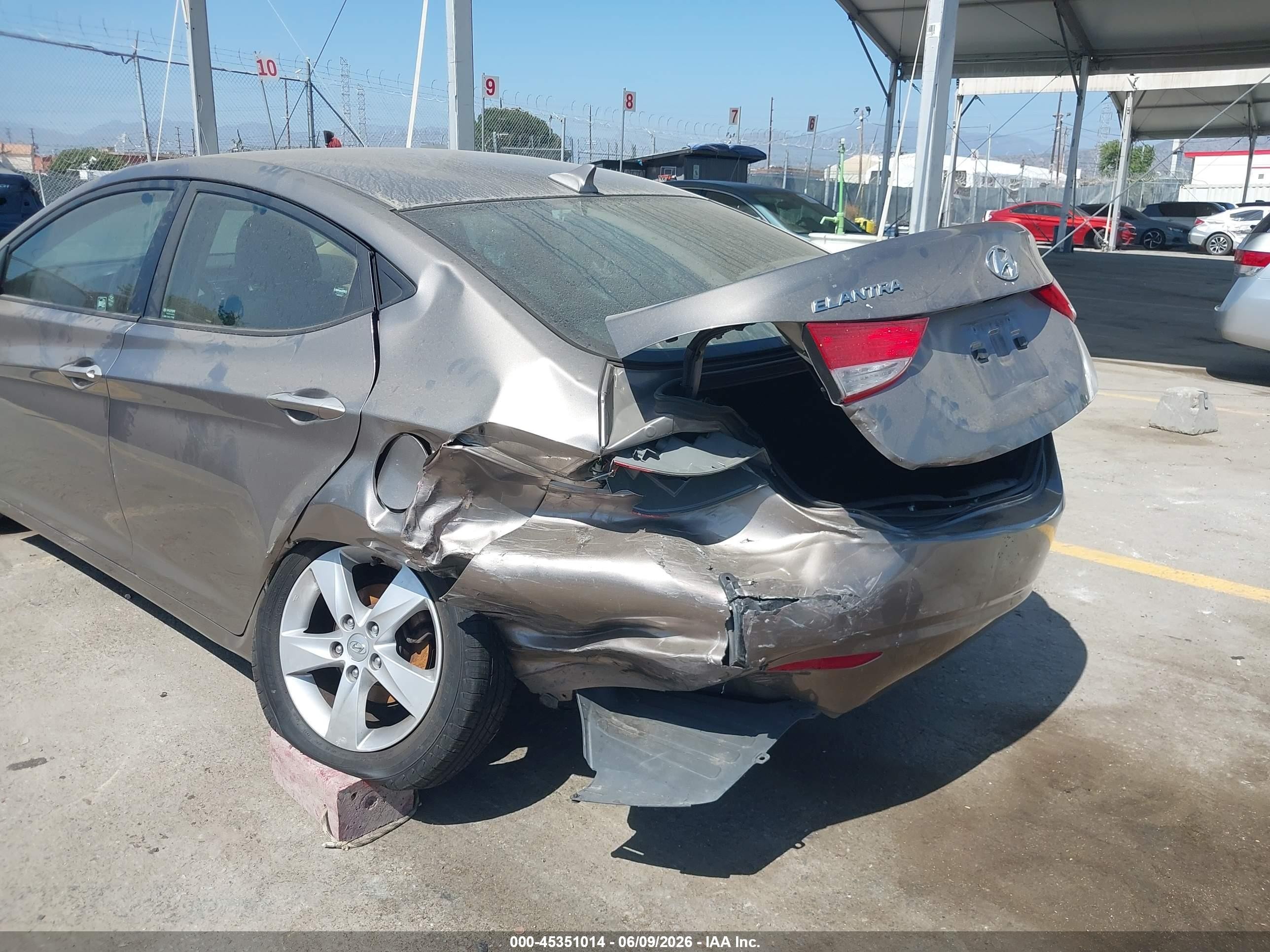 2013 Hyundai Elantra Gls Beige vin: 5NPDH4AE4DH255190