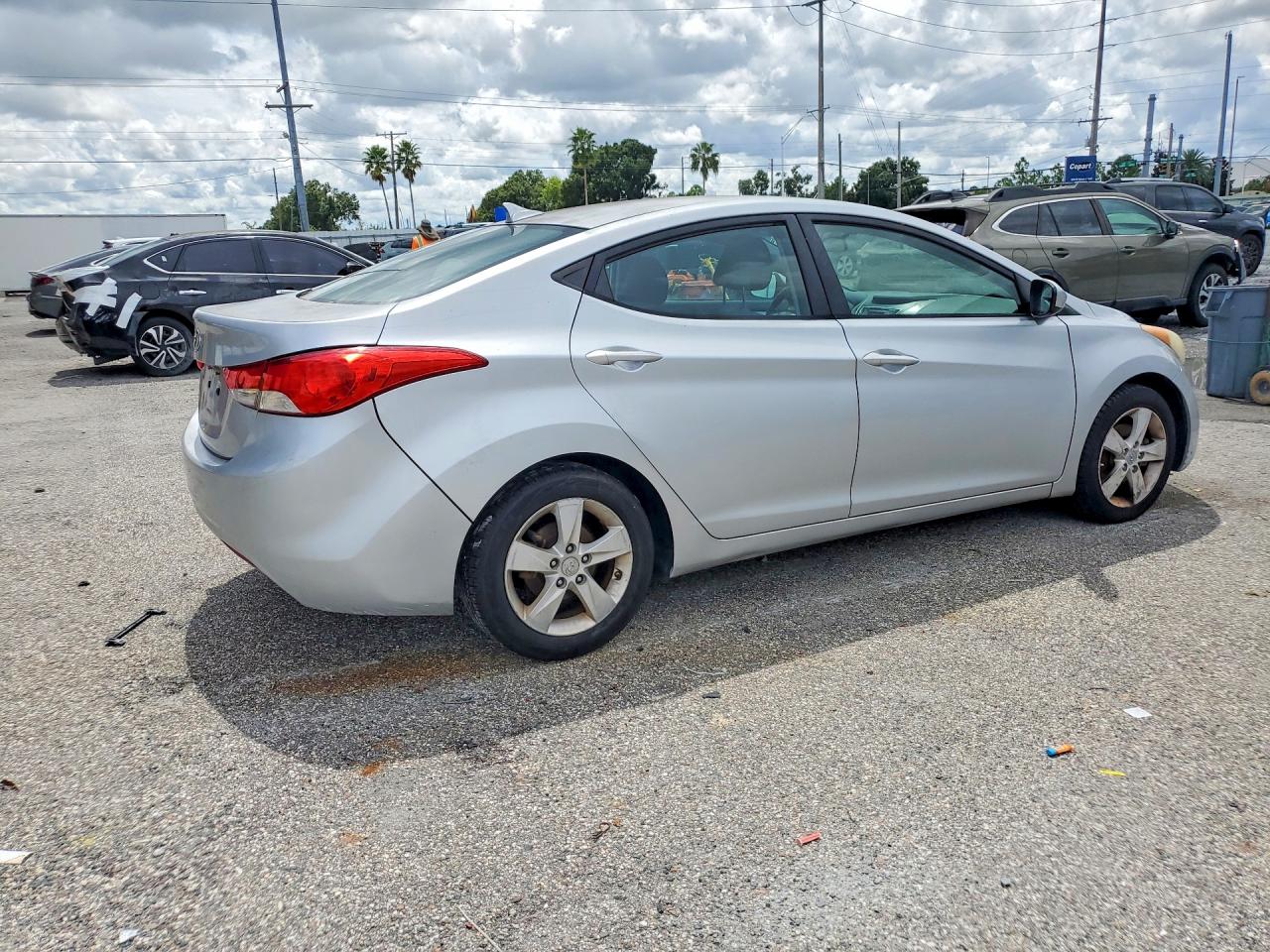 2013 Hyundai Elantra Gls Silver vin: 5NPDH4AE4DH260860