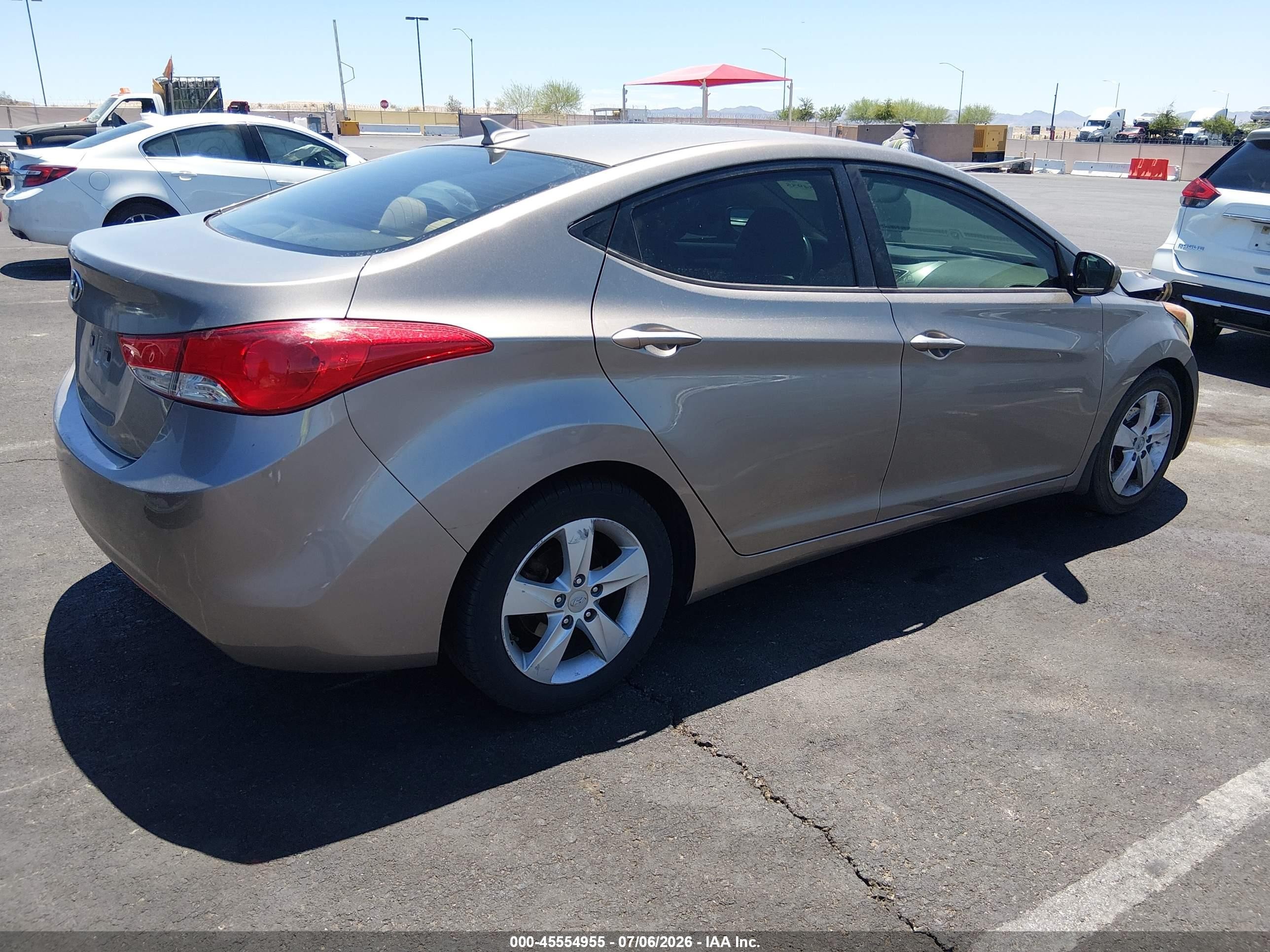 2013 Hyundai Elantra Gls Gray vin: 5NPDH4AE4DH261412