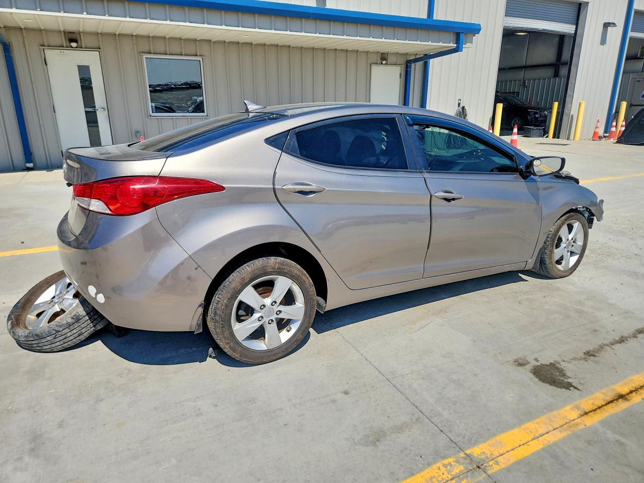 2013 Hyundai Elantra Gls Tan vin: 5NPDH4AE4DH272104