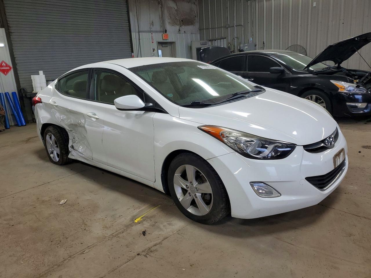 2013 Hyundai Elantra Gls White vin: 5NPDH4AE4DH281241