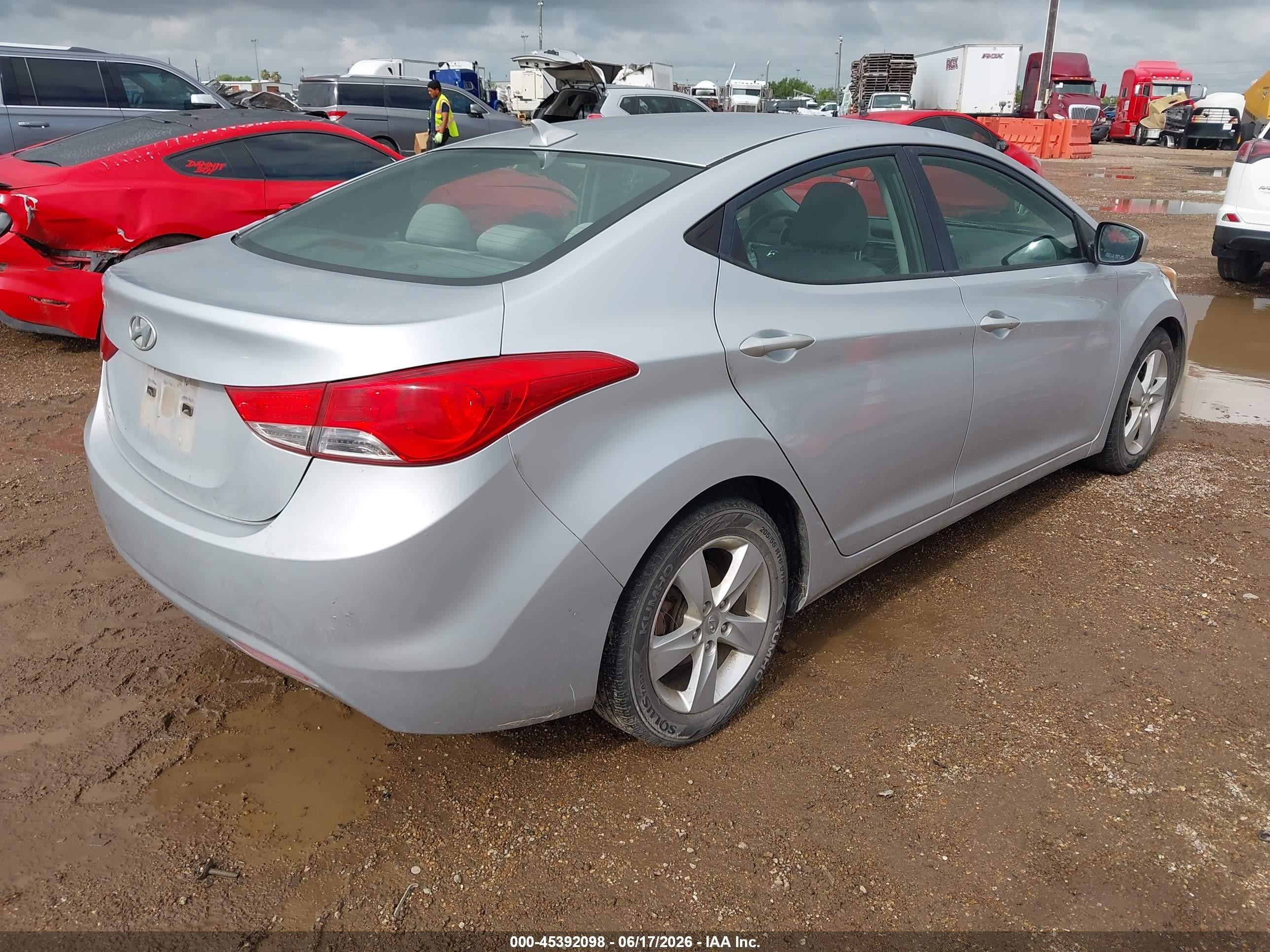 2013 Hyundai Elantra Gls Серебряный vin: 5NPDH4AE4DH287251