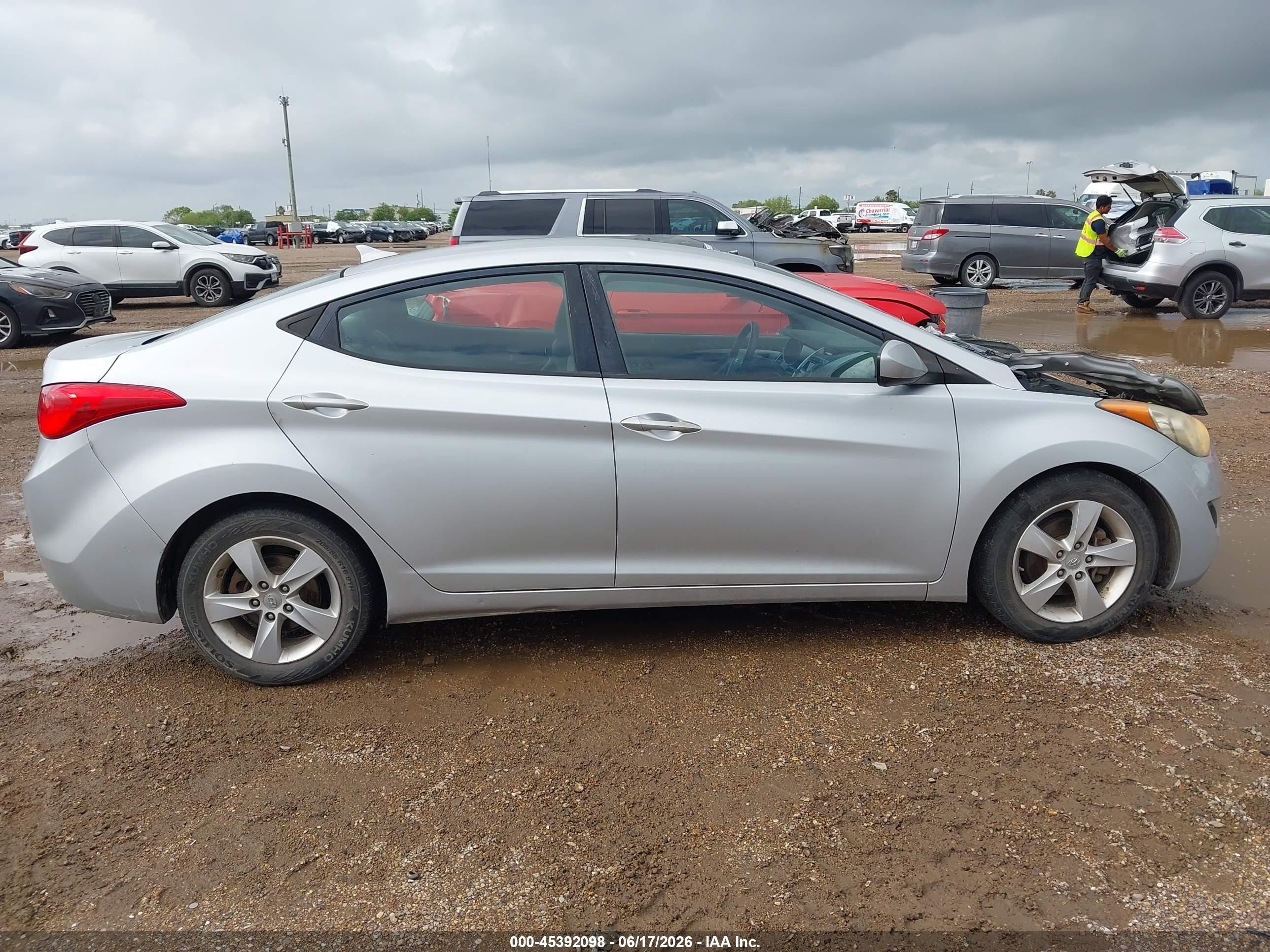 2013 Hyundai Elantra Gls Серебряный vin: 5NPDH4AE4DH287251