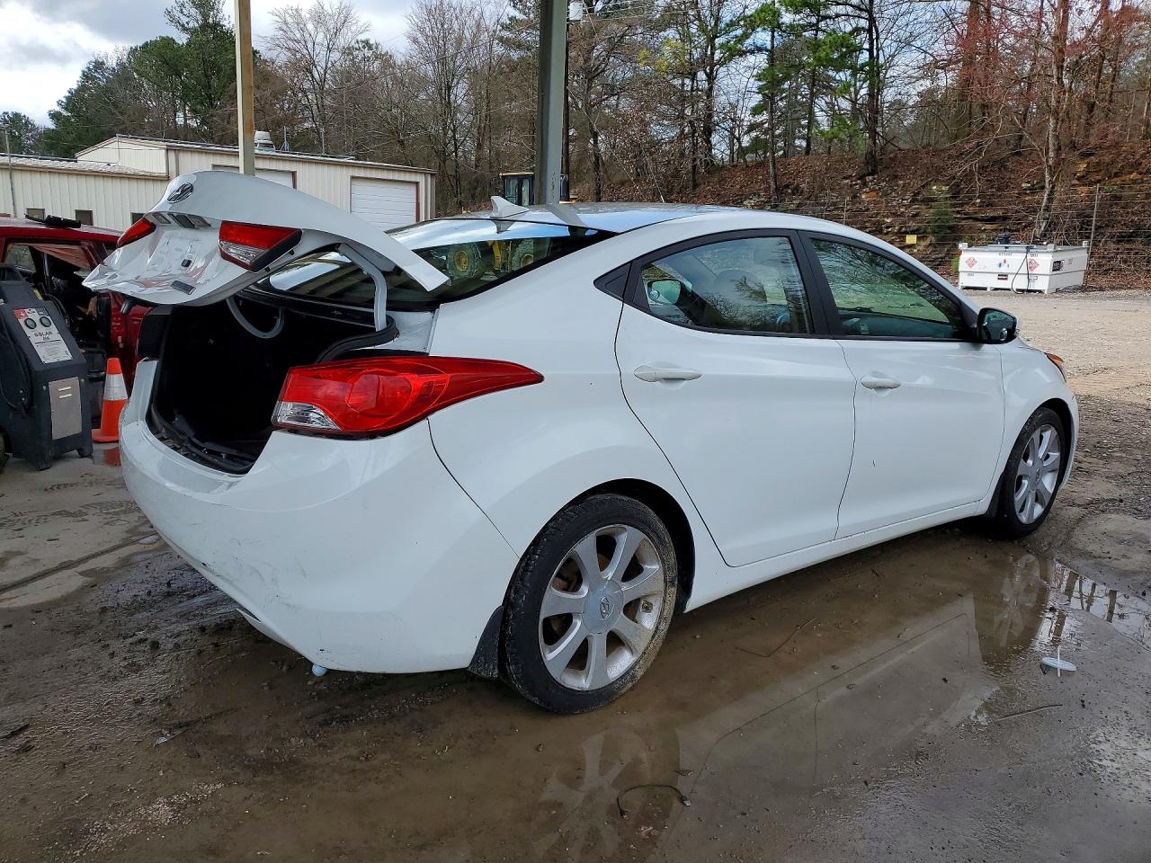 2013 Hyundai Elantra Limited White vin: 5NPDH4AE4DH291977