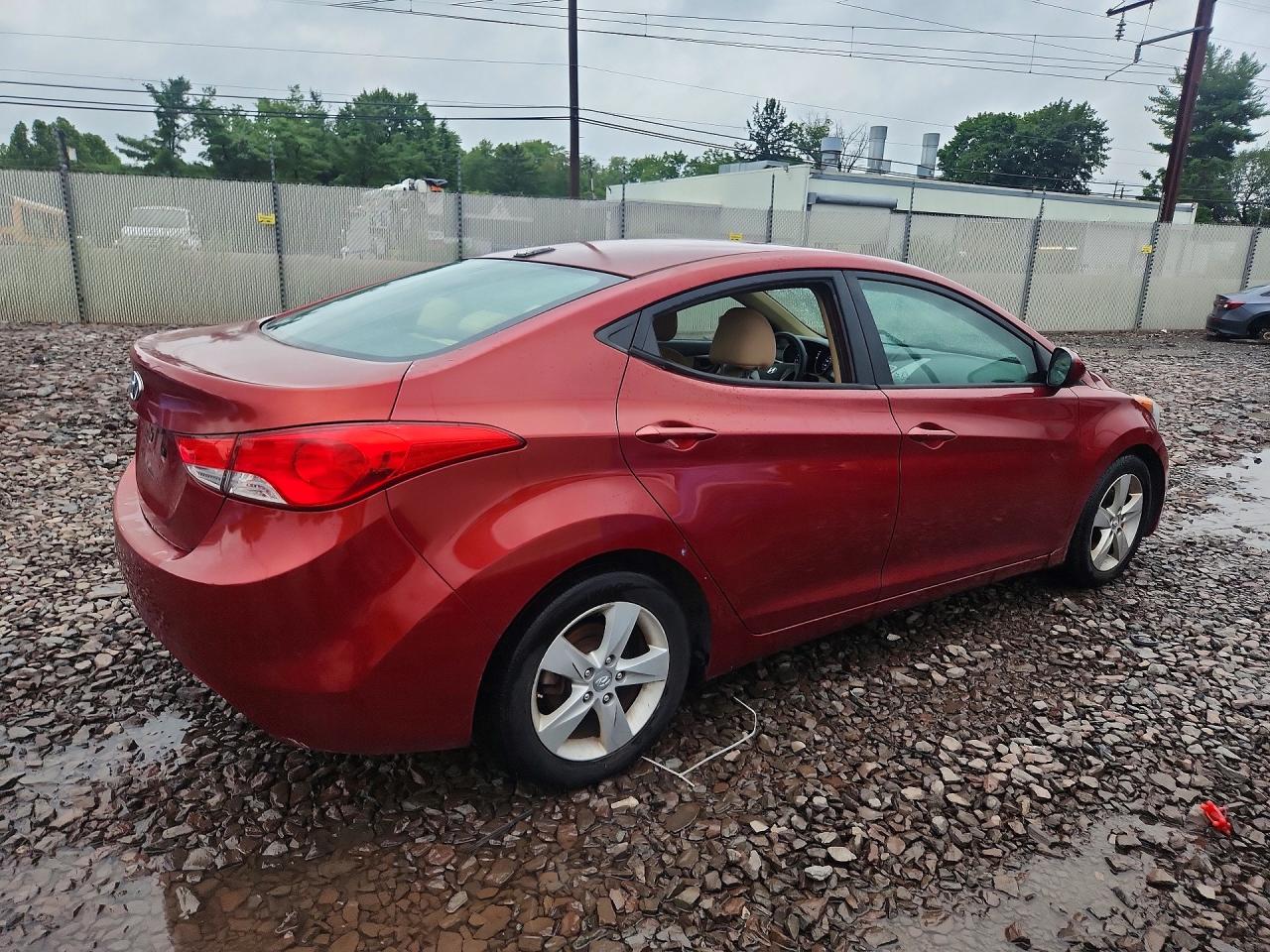 2013 Hyundai Elantra Gls Red vin: 5NPDH4AE4DH303562