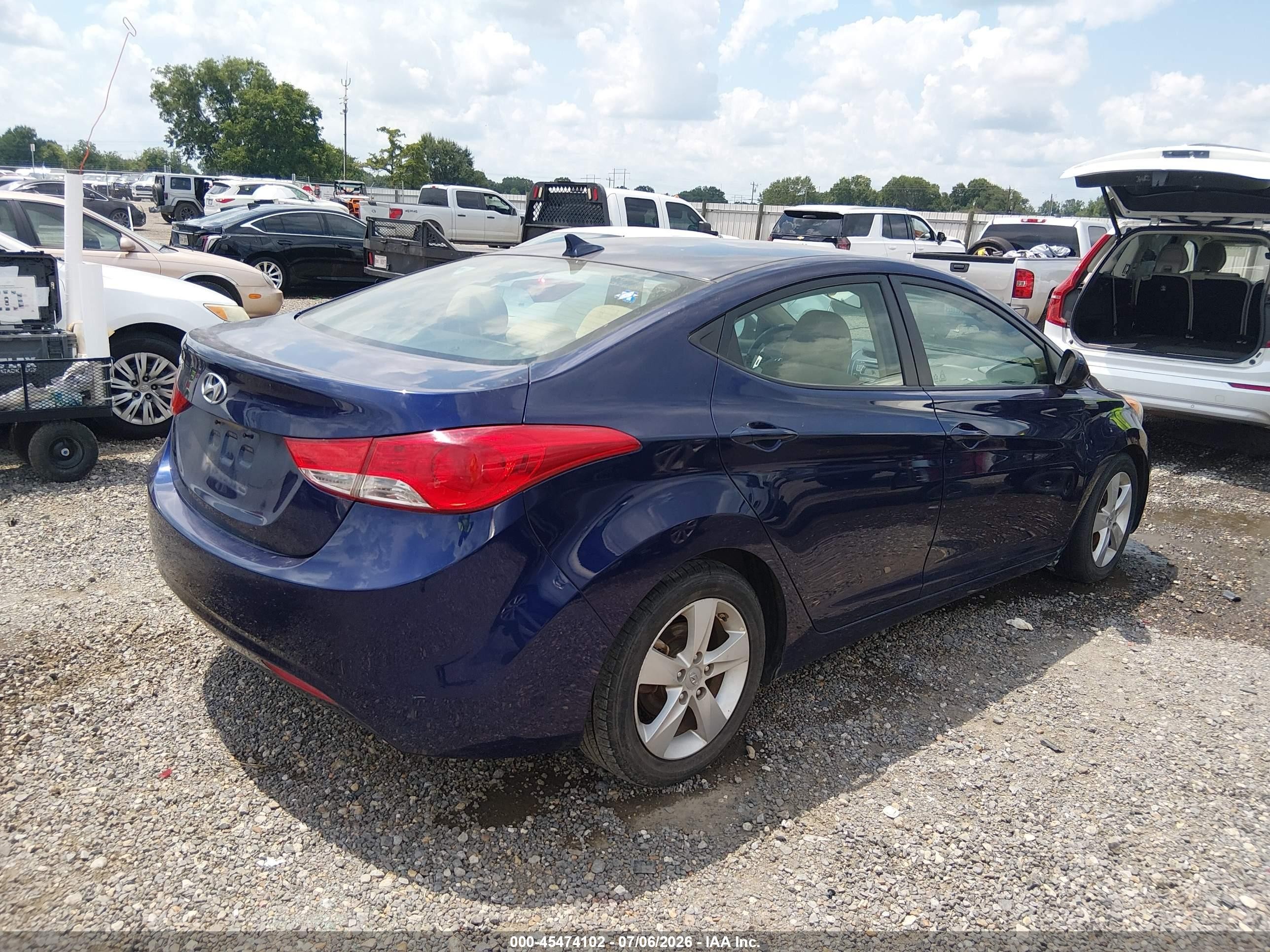 2013 Hyundai Elantra Gls Blue vin: 5NPDH4AE4DH304811