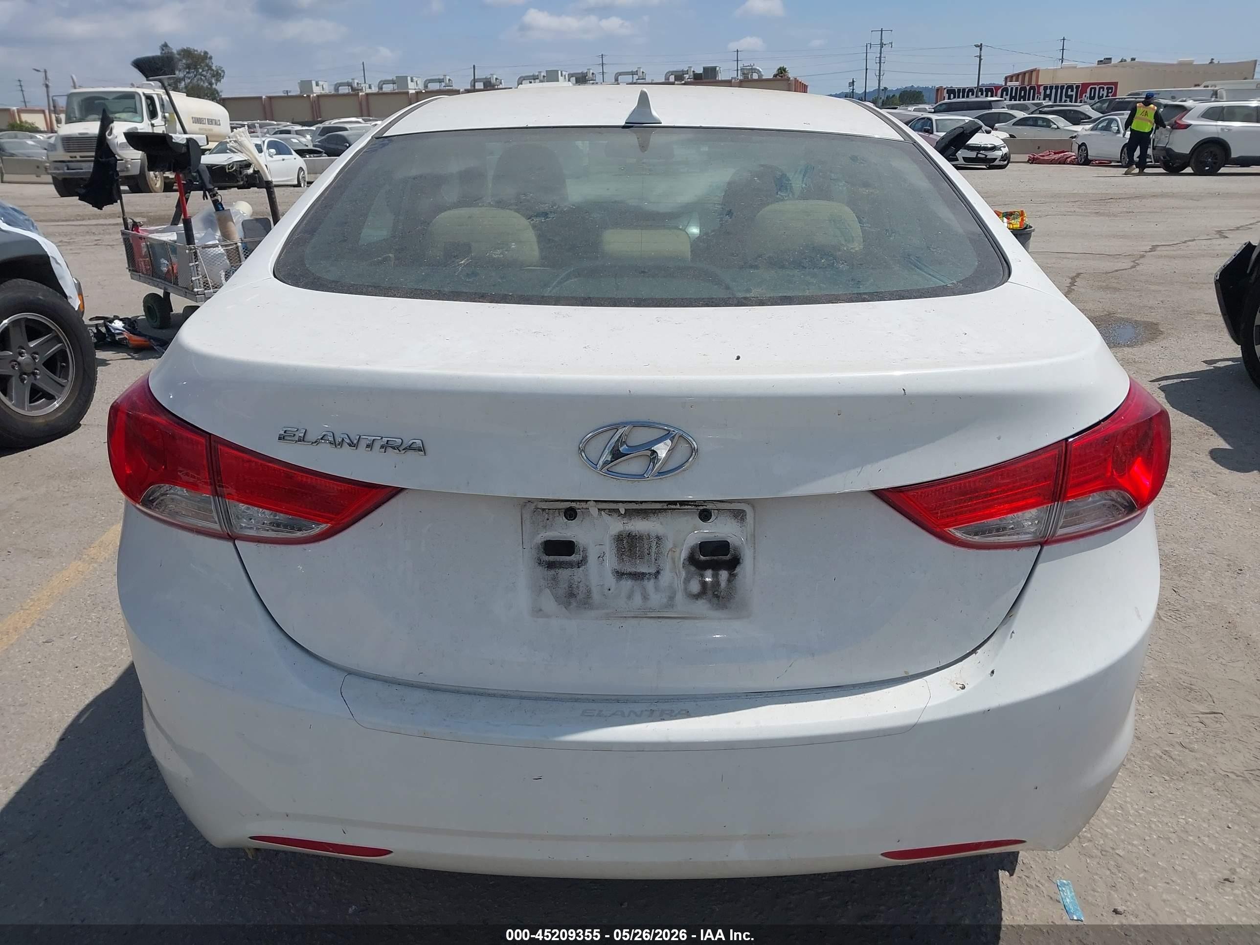 2013 Hyundai Elantra Gls White vin: 5NPDH4AE4DH341695