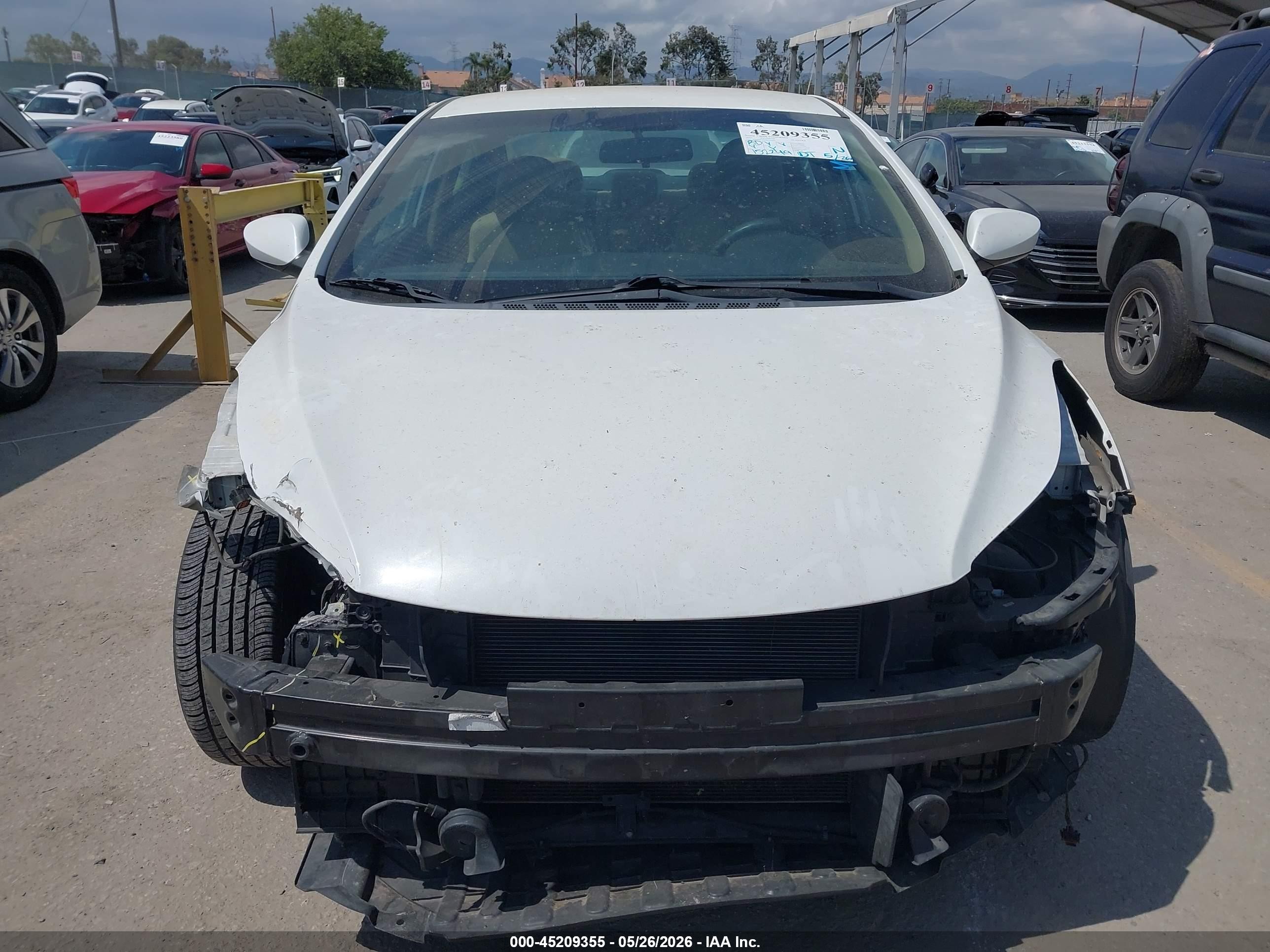 2013 Hyundai Elantra Gls White vin: 5NPDH4AE4DH341695