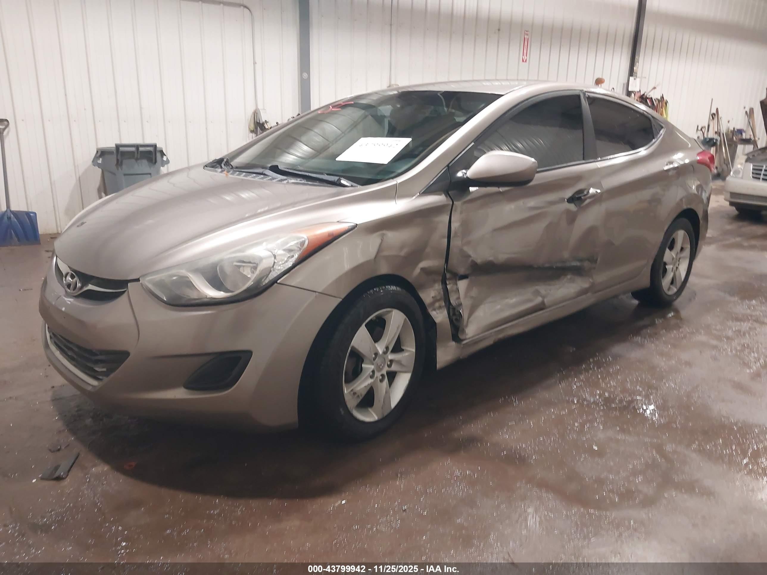 2013 Hyundai Elantra Gls Серый vin: 5NPDH4AE4DH348548