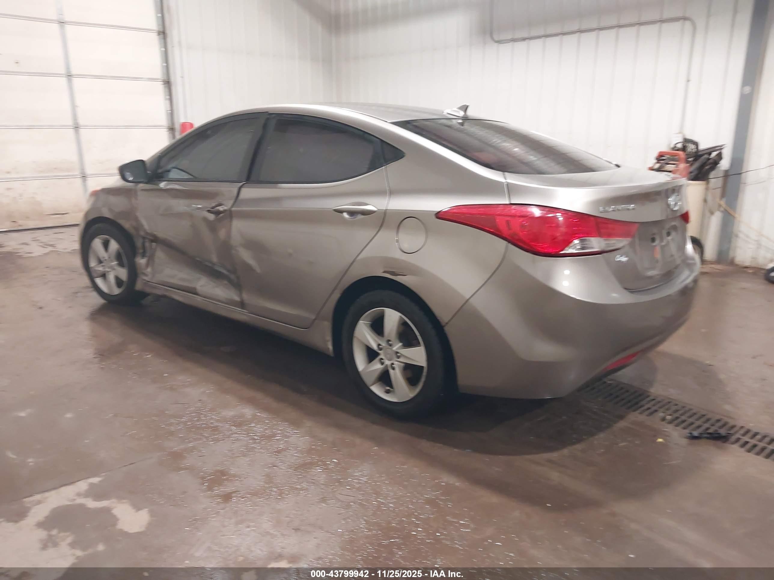 2013 Hyundai Elantra Gls Серый vin: 5NPDH4AE4DH348548