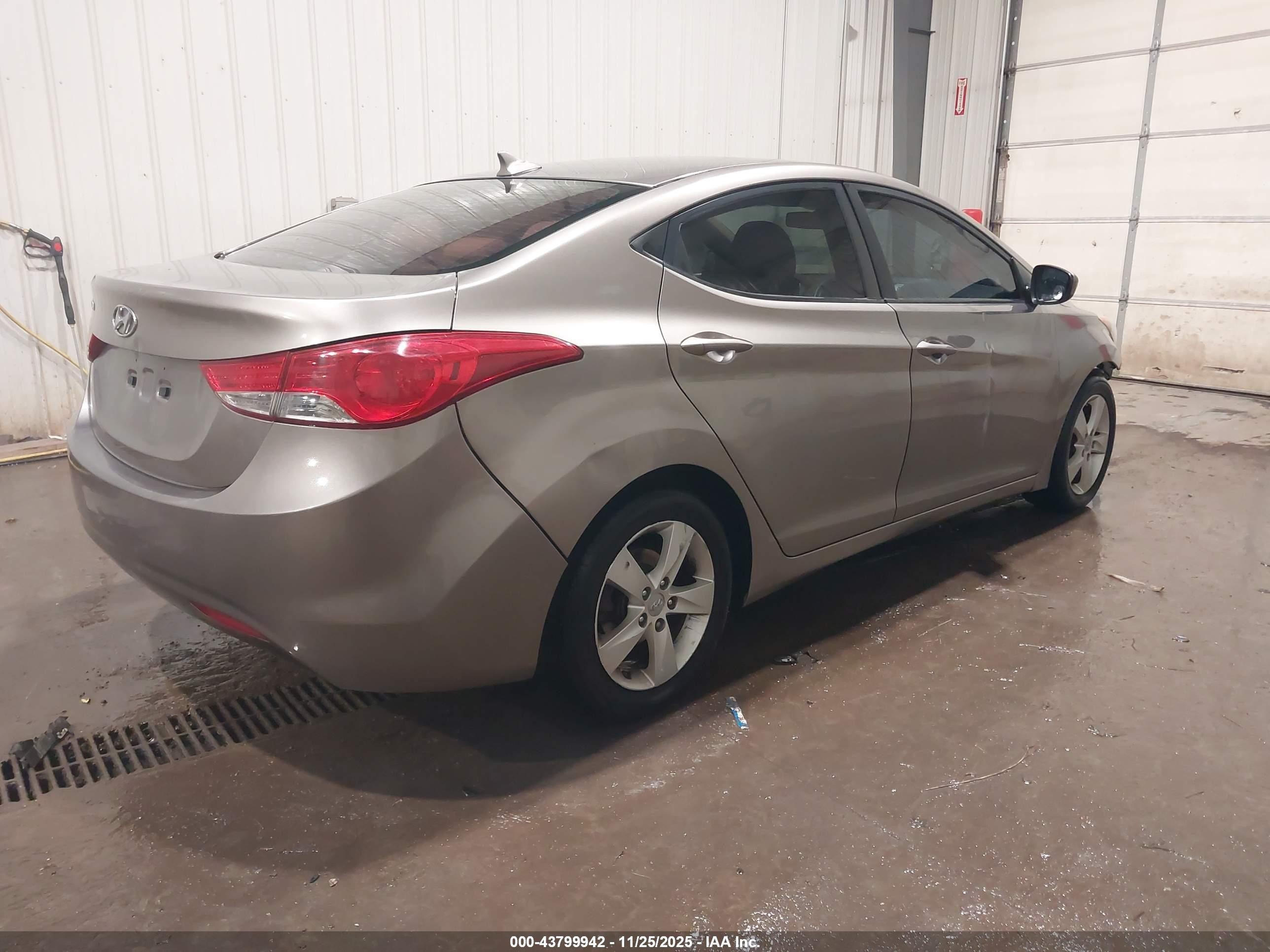 2013 Hyundai Elantra Gls Серый vin: 5NPDH4AE4DH348548