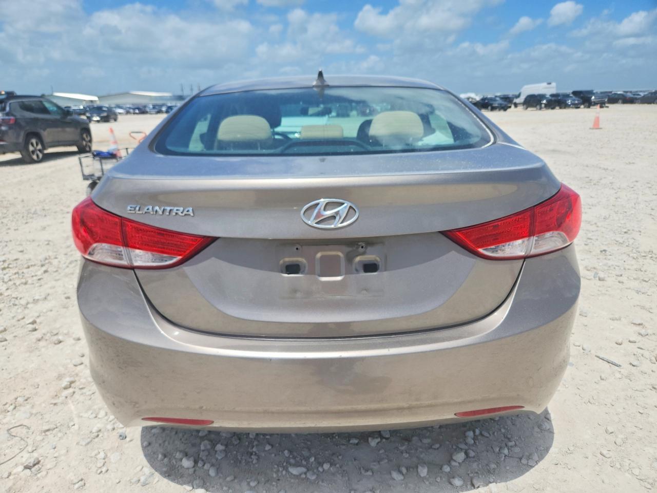 2013 Hyundai Elantra Gls Желто-коричневый vin: 5NPDH4AE4DH375247