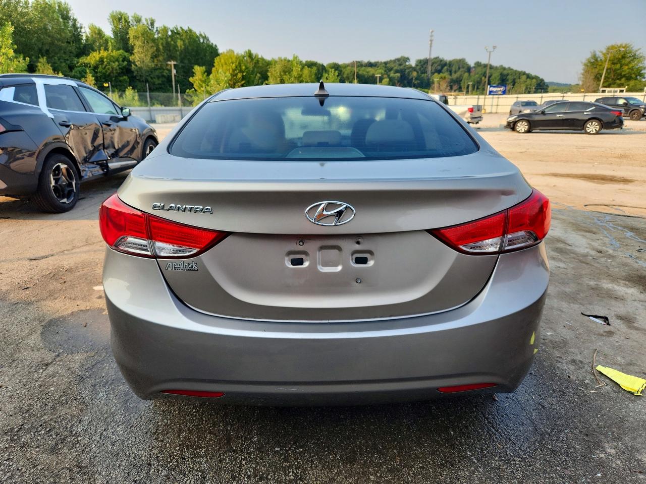 2013 Hyundai Elantra Gls Серебряный vin: 5NPDH4AE4DH382893