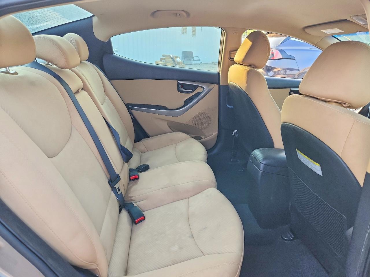 2013 Hyundai Elantra Gls Серебряный vin: 5NPDH4AE4DH382893