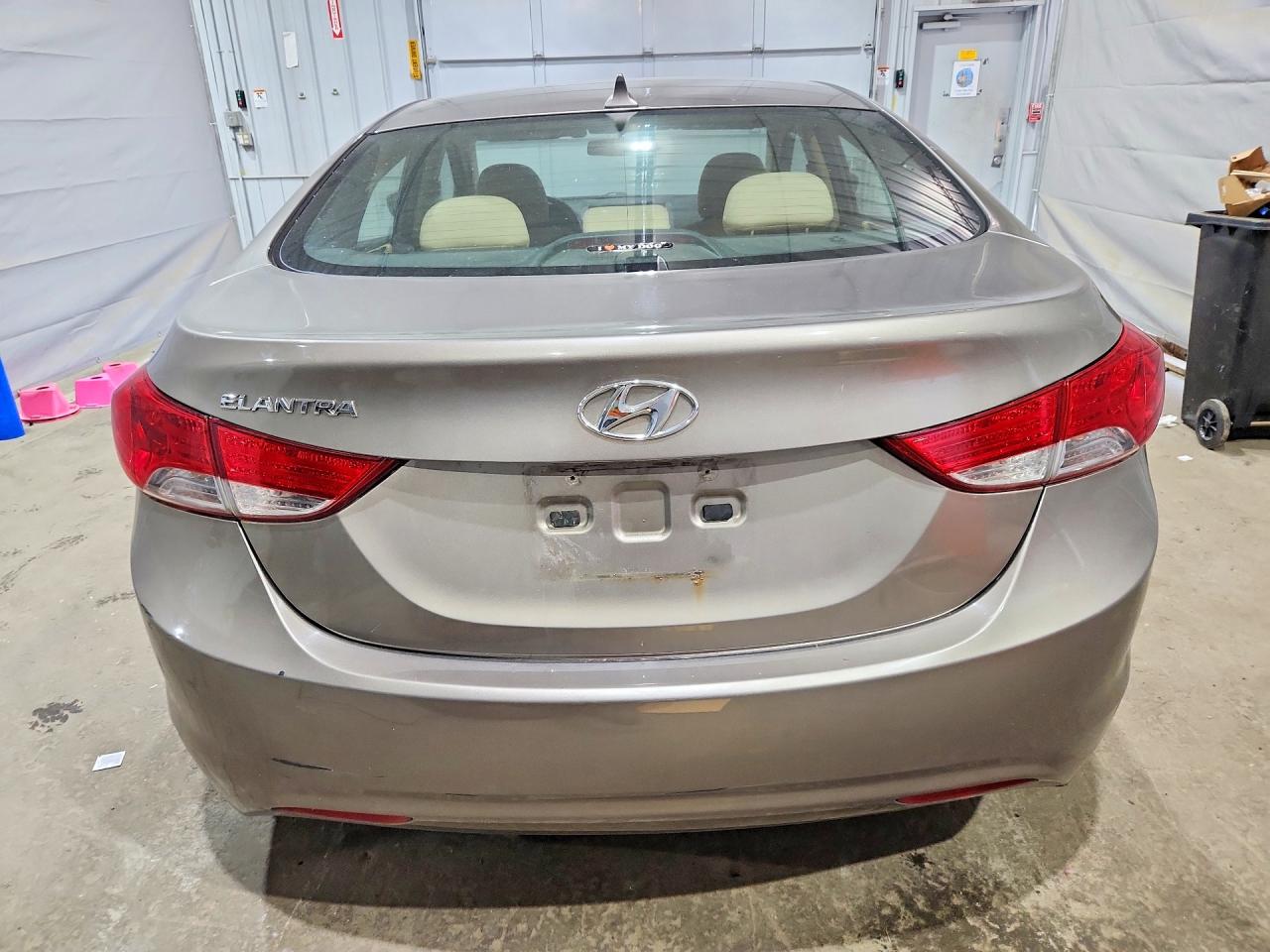 2013 Hyundai Elantra Gls Tan vin: 5NPDH4AE4DH408893