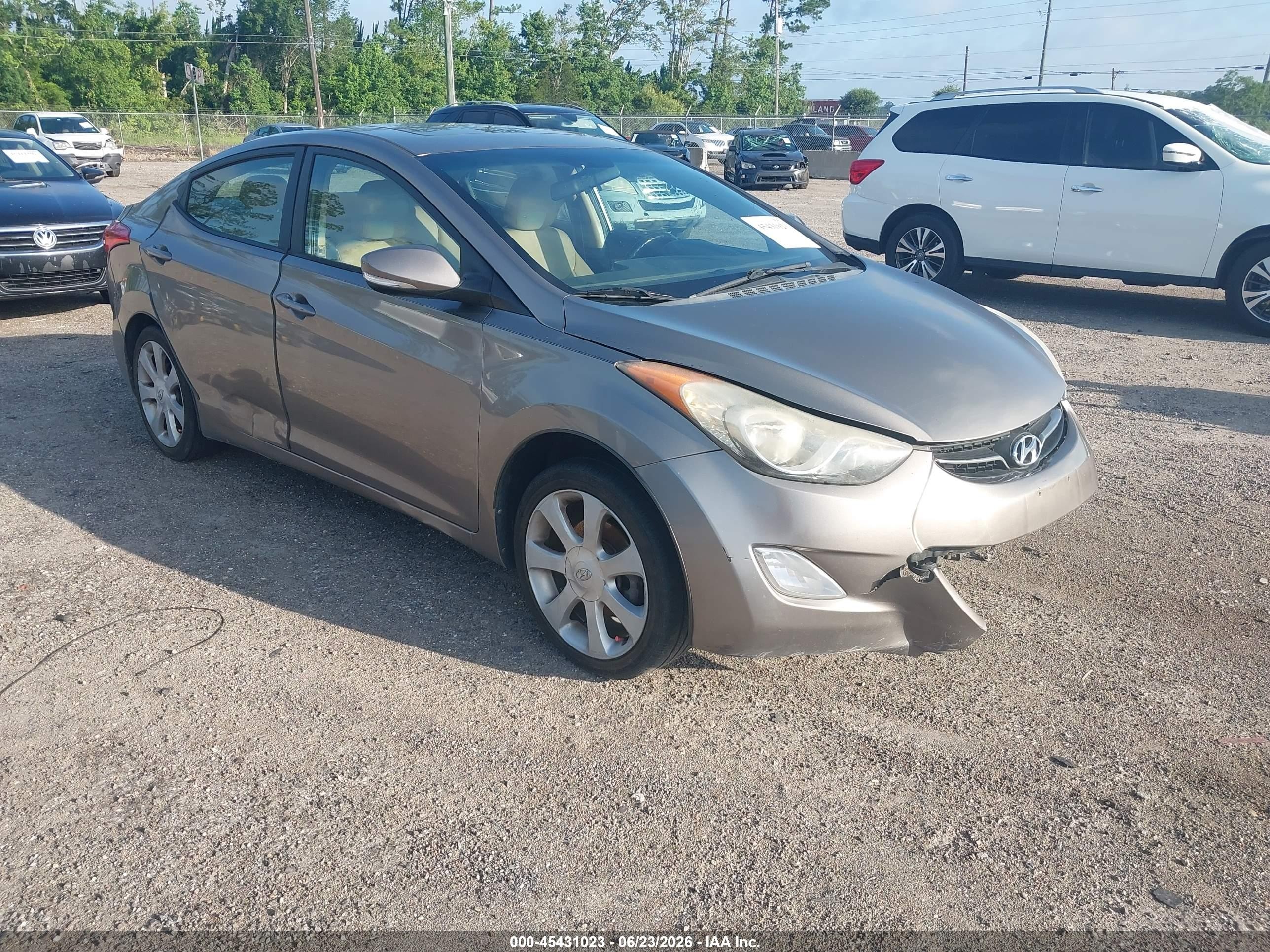 2013 Hyundai Elantra Limited Кремовый vin: 5NPDH4AE4DH418307