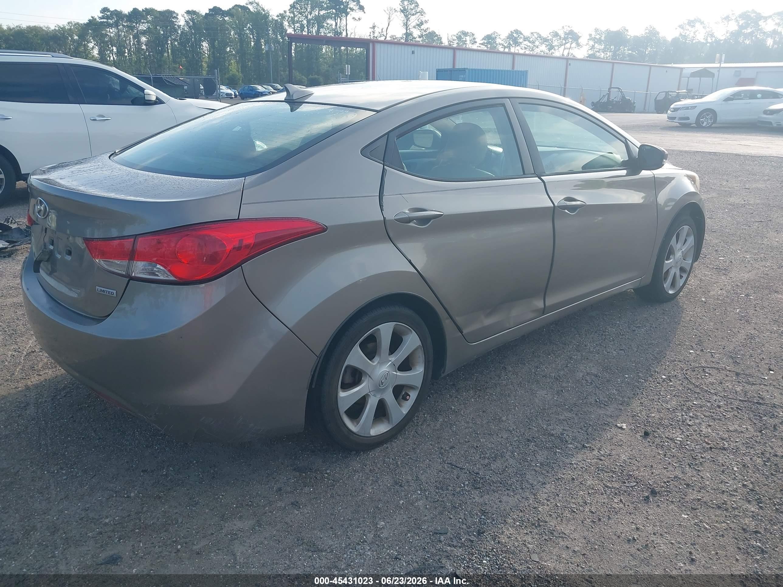 2013 Hyundai Elantra Limited Cream vin: 5NPDH4AE4DH418307