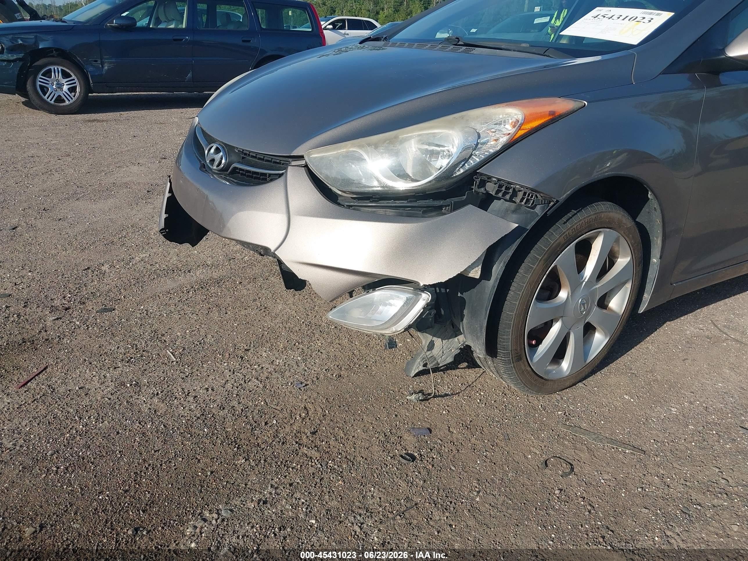 2013 Hyundai Elantra Limited Cream vin: 5NPDH4AE4DH418307
