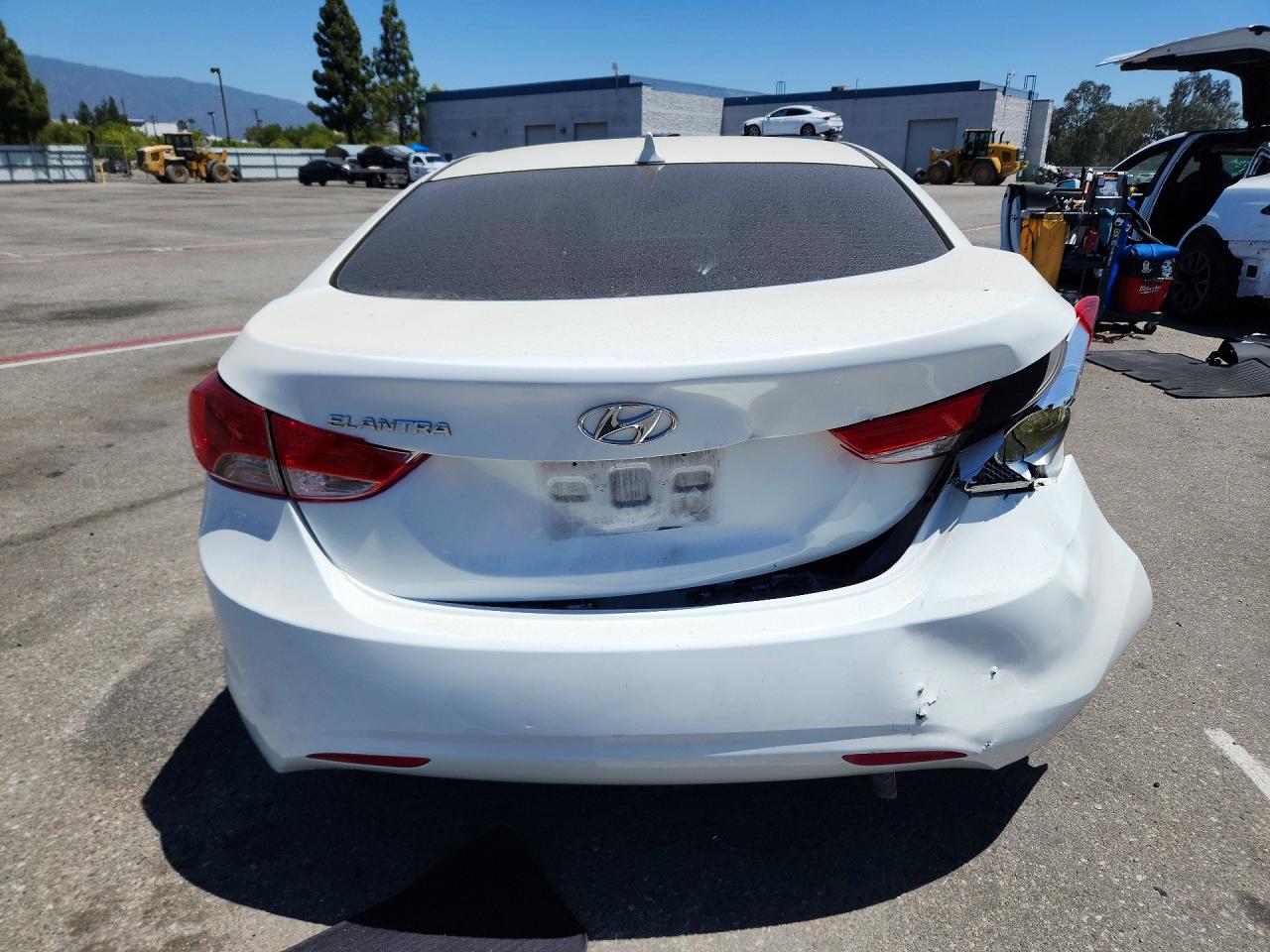 2013 Hyundai Elantra Gls White vin: 5NPDH4AE4DH428058