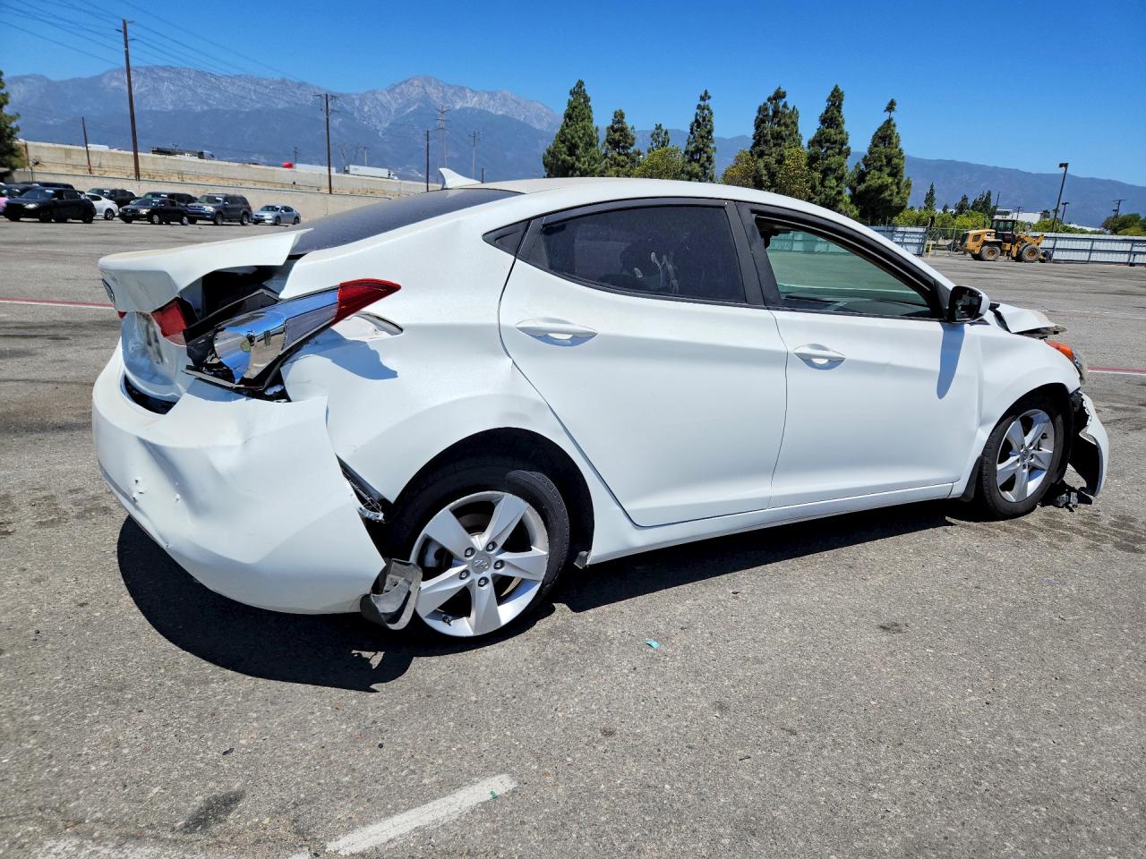 2013 Hyundai Elantra Gls White vin: 5NPDH4AE4DH428058