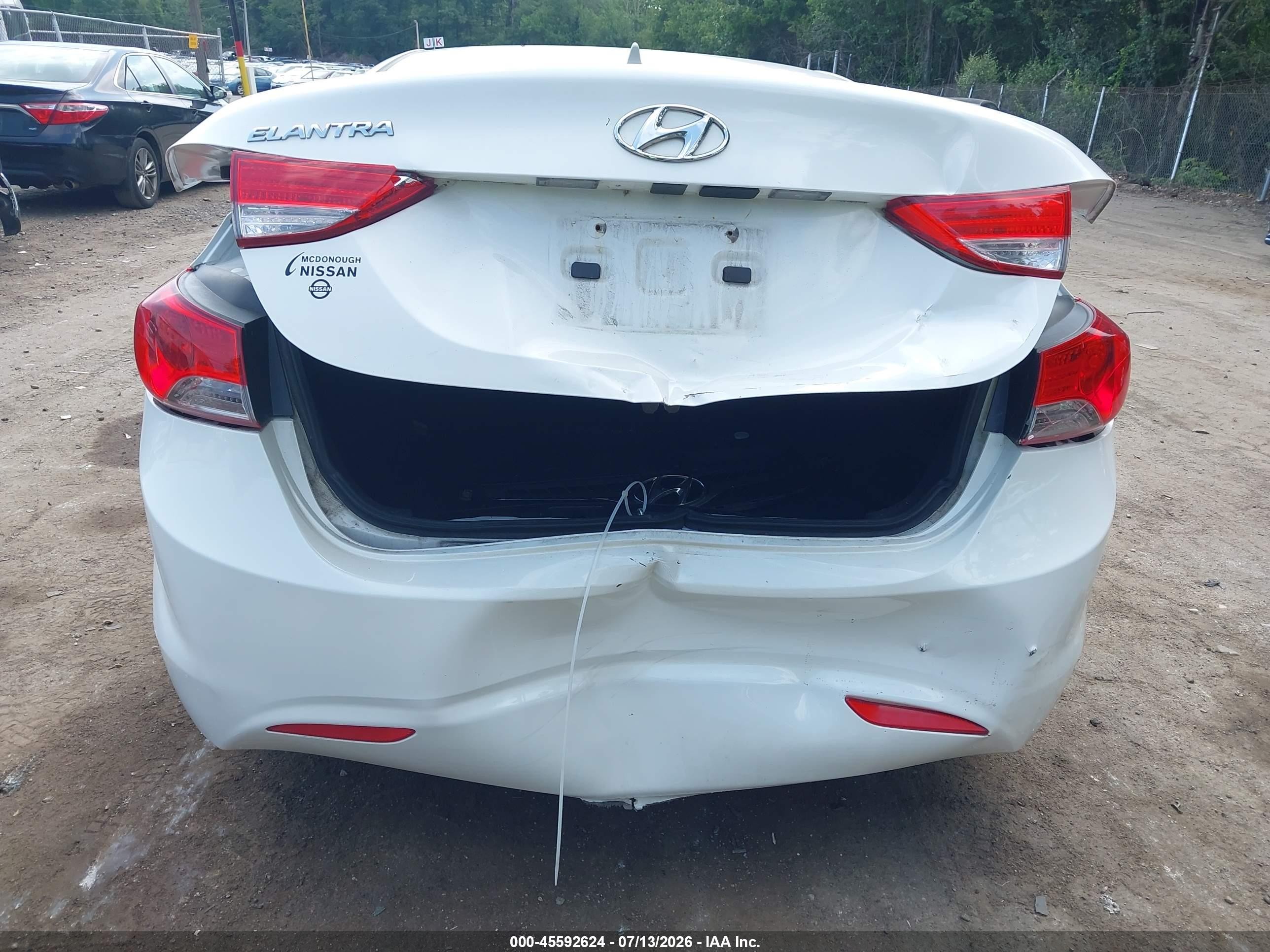 2013 Hyundai Elantra Gls White vin: 5NPDH4AE4DH438301