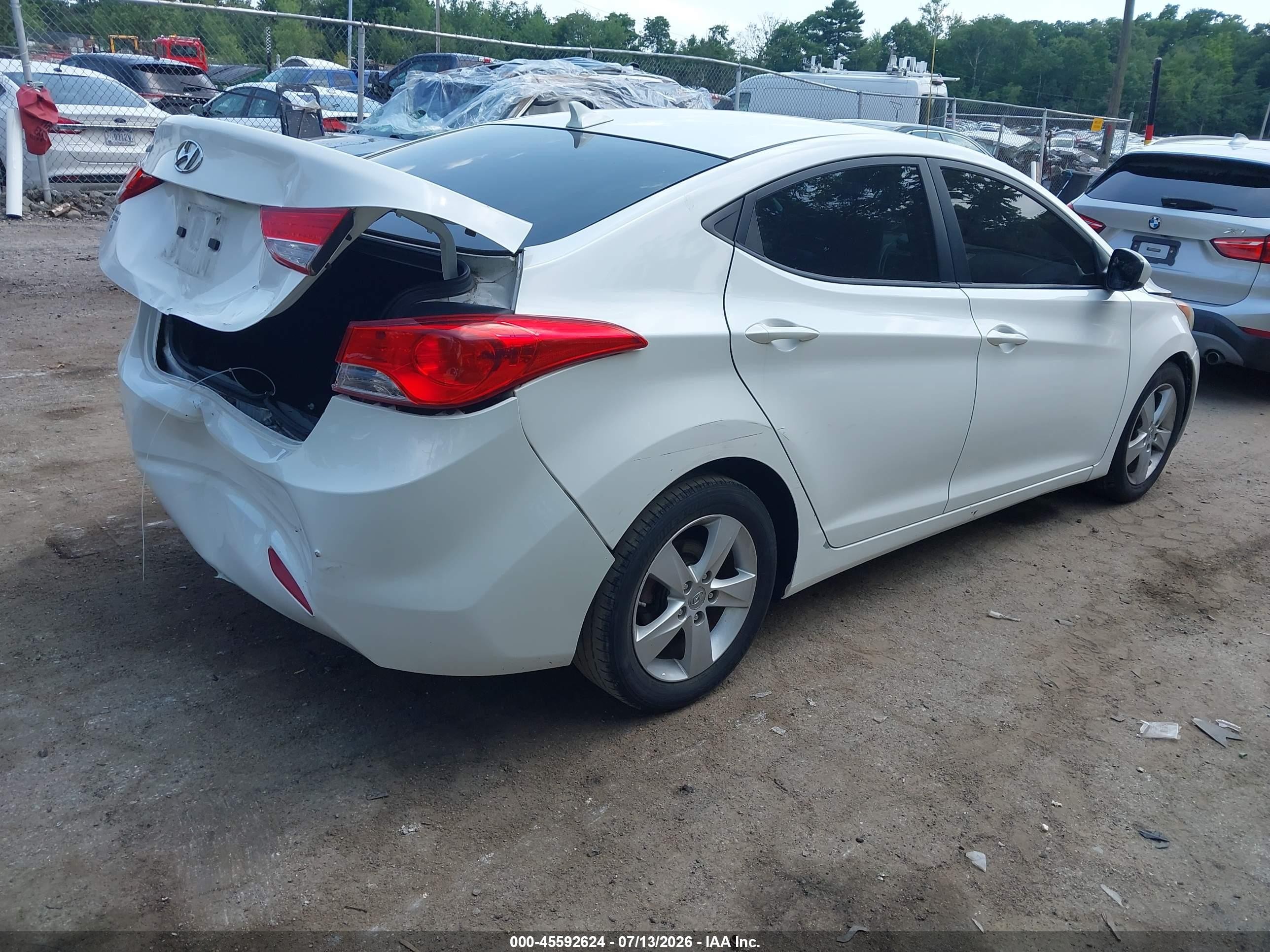 2013 Hyundai Elantra Gls White vin: 5NPDH4AE4DH438301