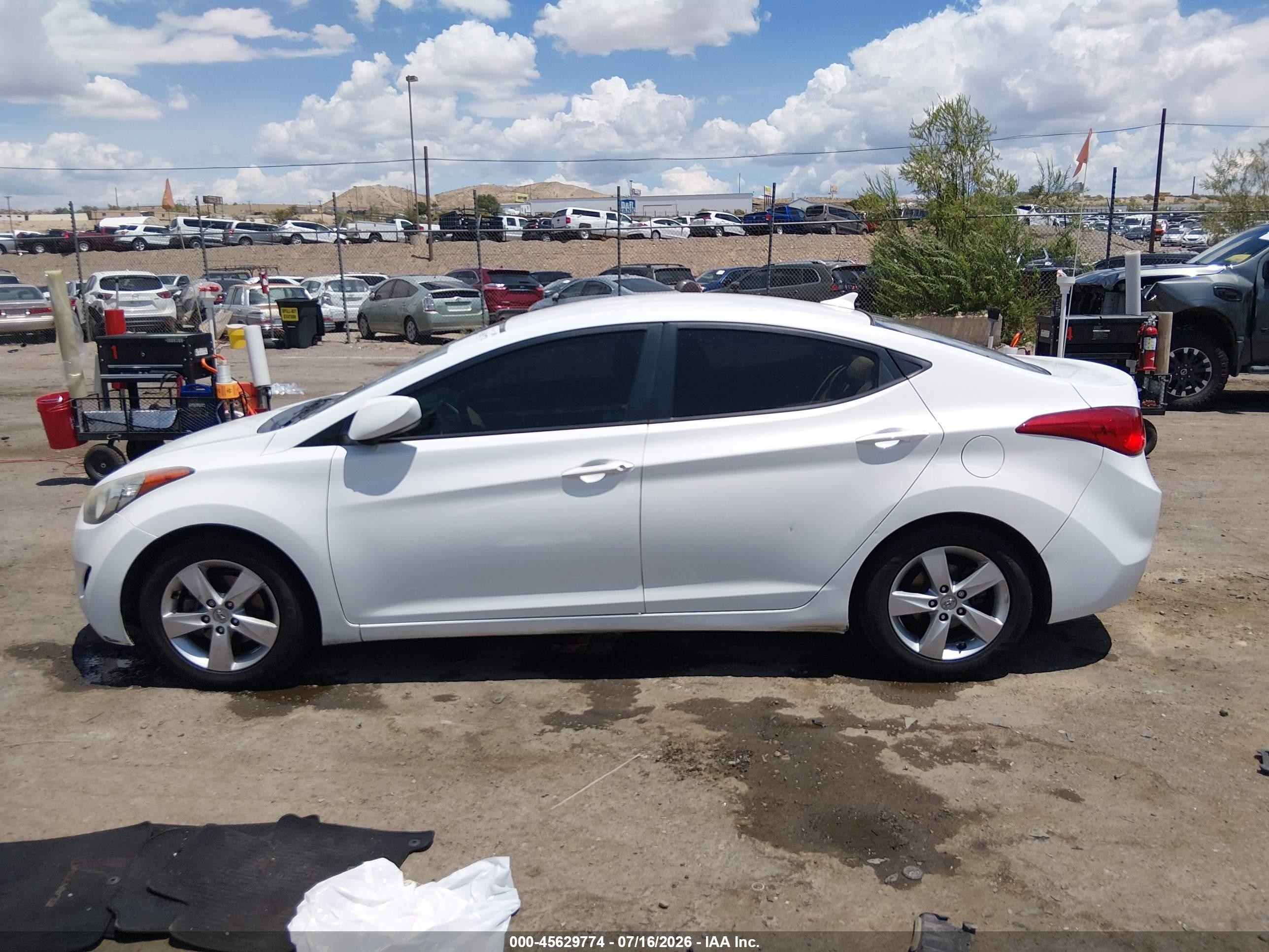 2013 Hyundai Elantra Gls White vin: 5NPDH4AE4DH440808